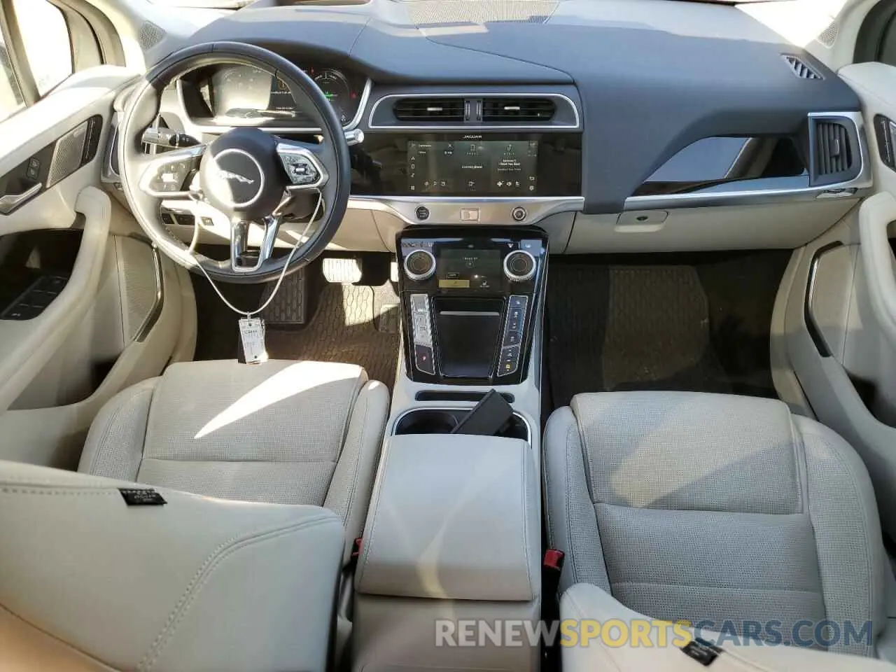 8 fotografías del automóvil dañado SADHD2S18N1621209 JAGUAR I-PACE 2022