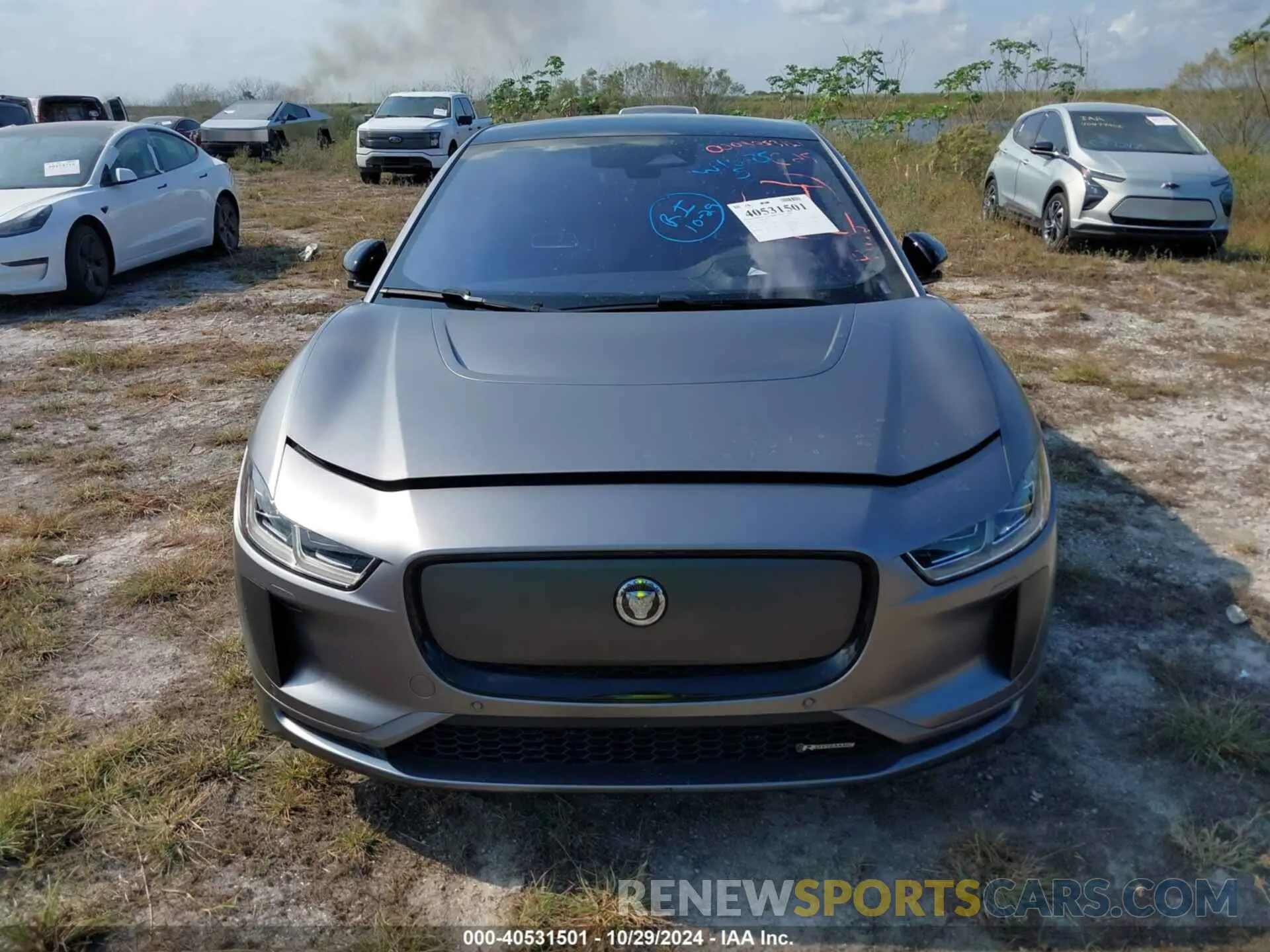 6 fotografías del automóvil dañado SADHM2S12R1634818 JAGUAR I-PACE 2024