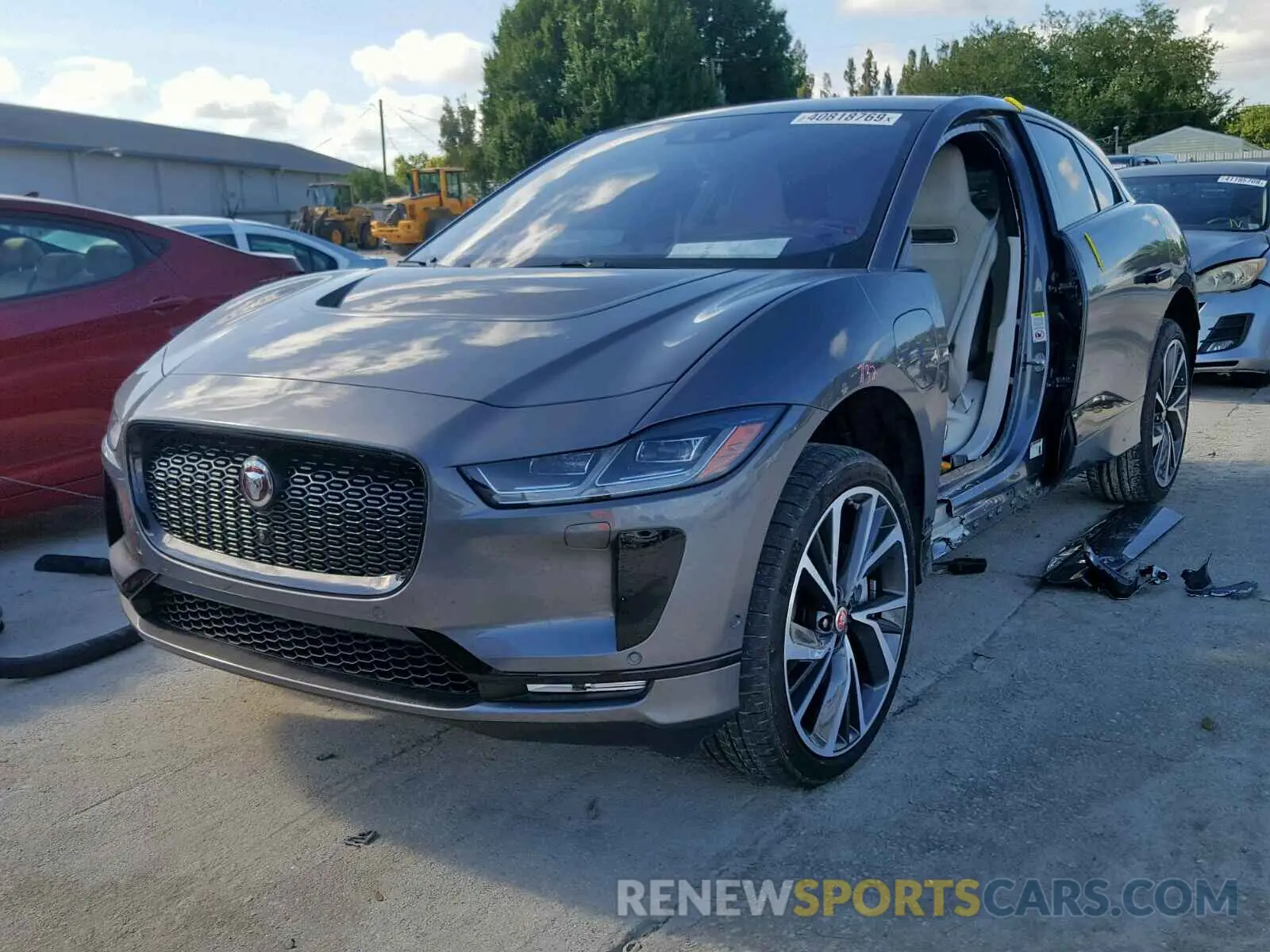 2 fotografías del automóvil dañado SADHD2S16K1F63373 JAGUAR I-PACE FIR 2019
