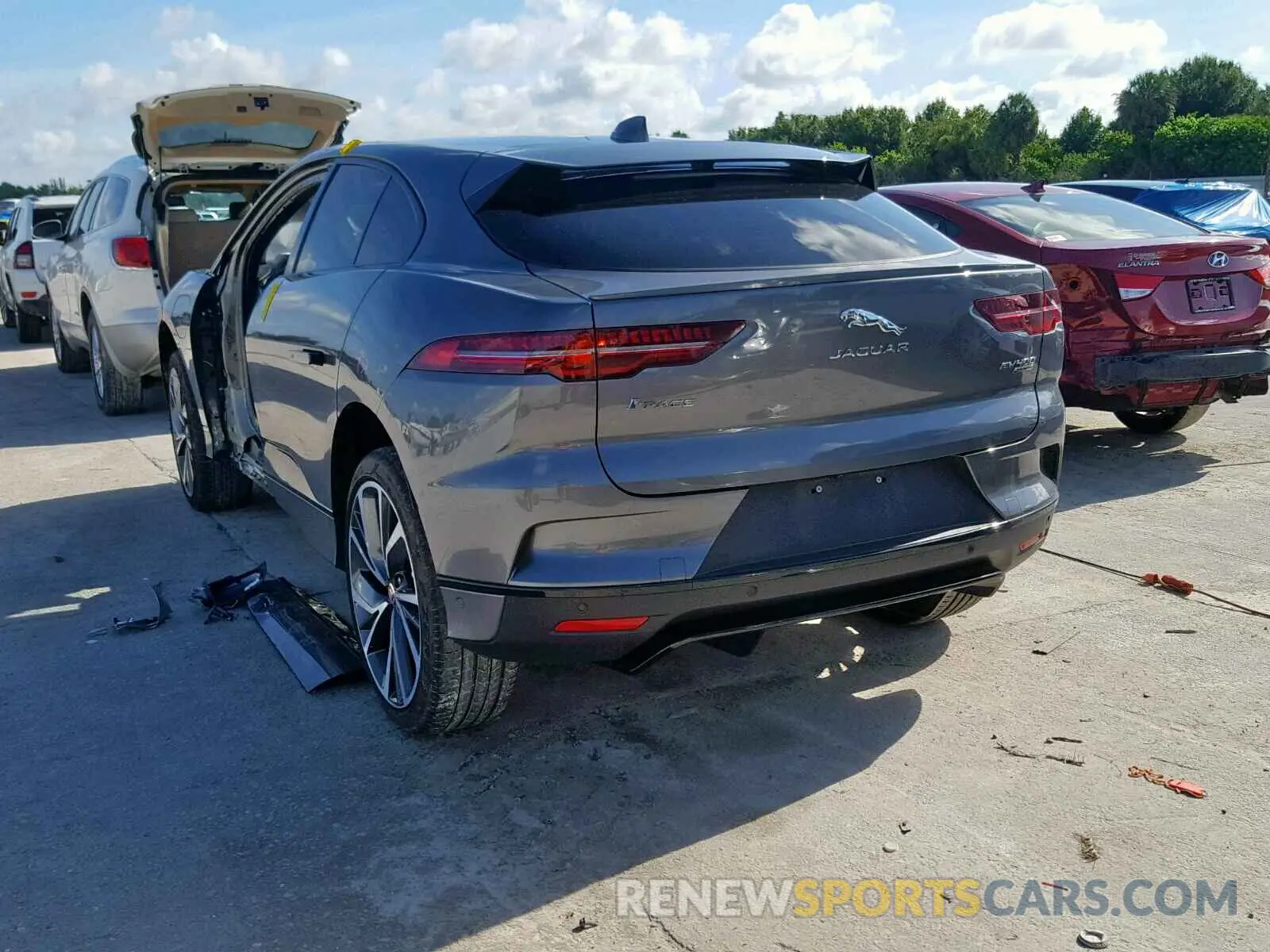 3 fotografías del automóvil dañado SADHD2S16K1F63373 JAGUAR I-PACE FIR 2019