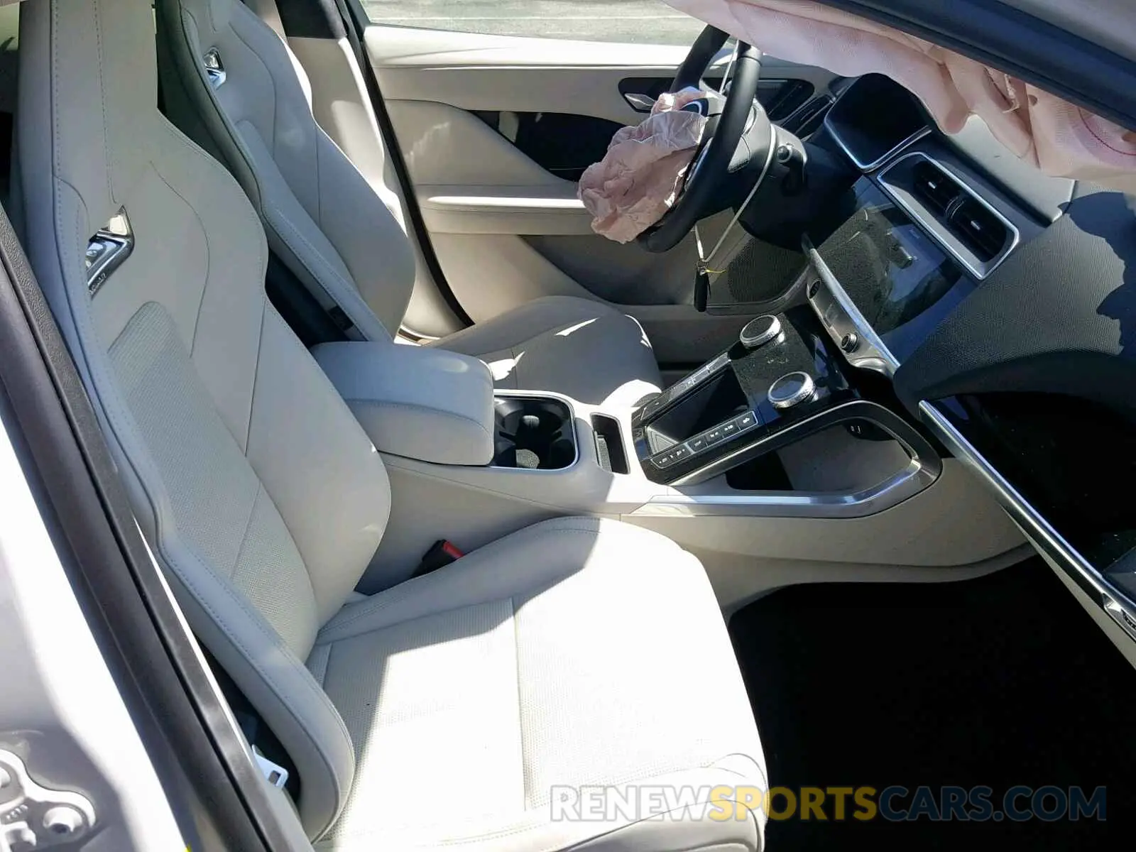 5 fotografías del automóvil dañado SADHC2S14K1F71362 JAGUAR I-PACE SE 2019