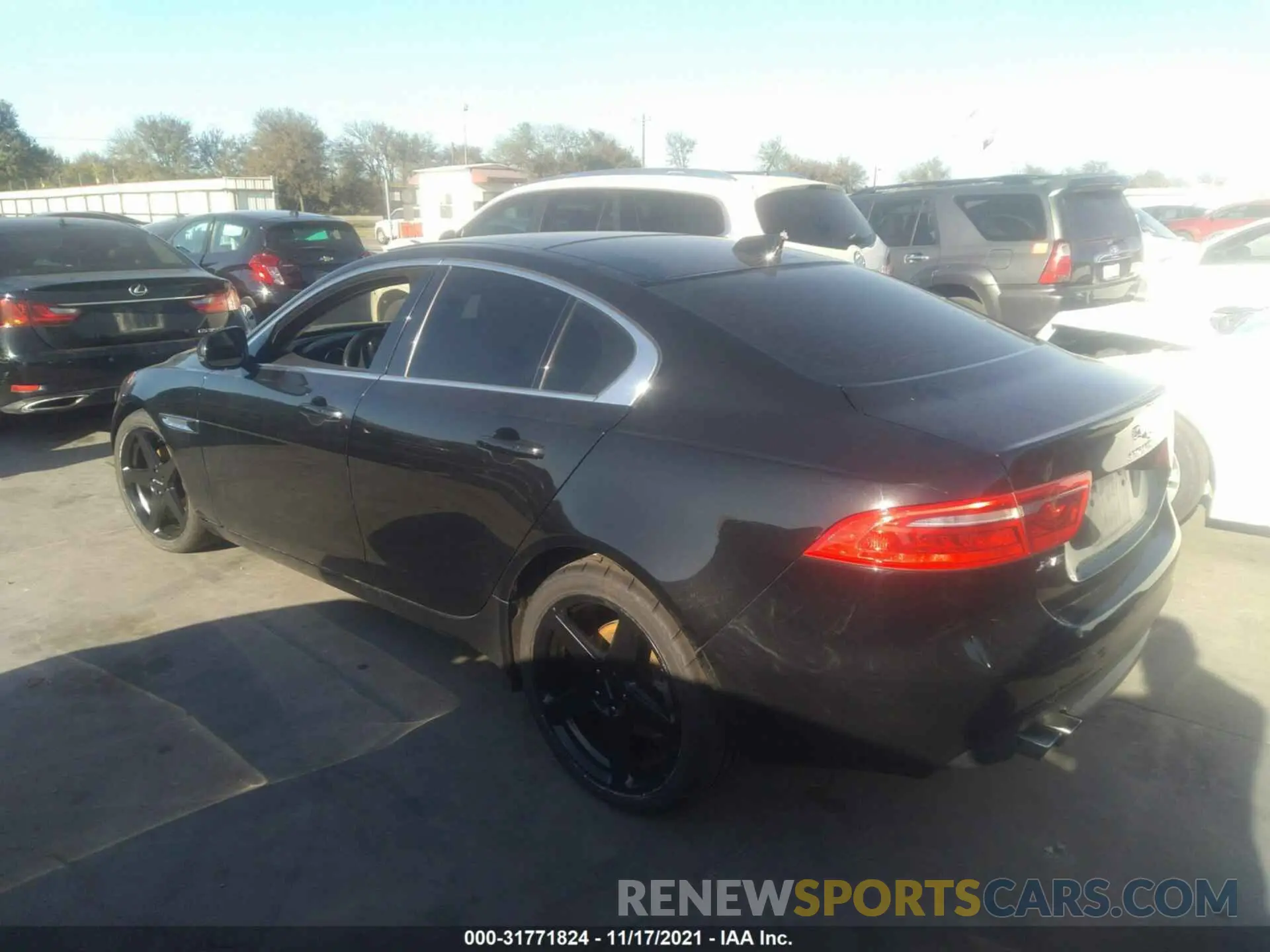 3 fotografías del automóvil dañado SAJAD4FN1KCP50383 JAGUAR XE 2019