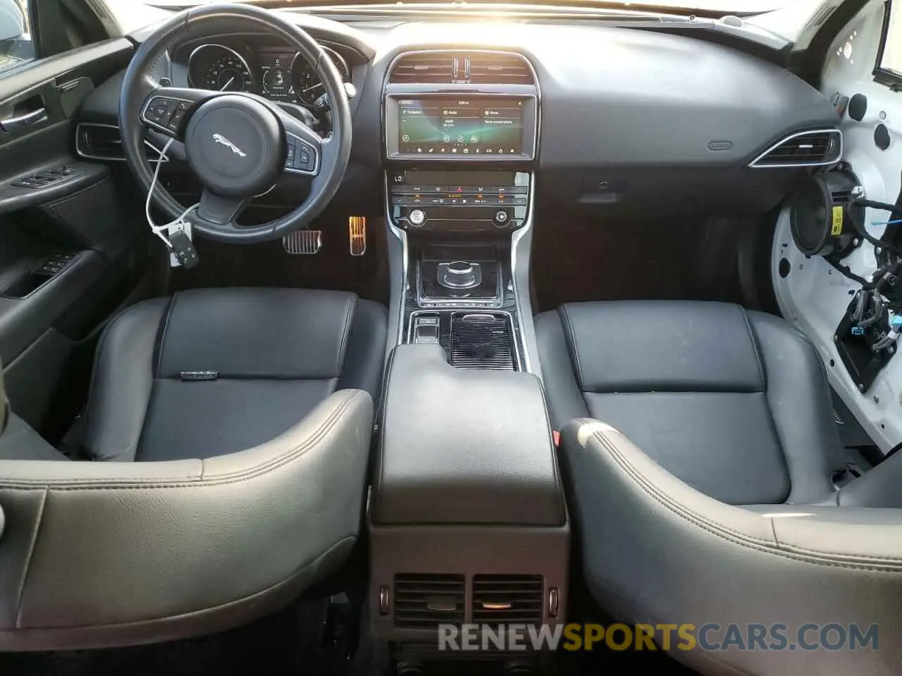 8 fotografías del automóvil dañado SAJAD4FX2KCP50944 JAGUAR XE 2019