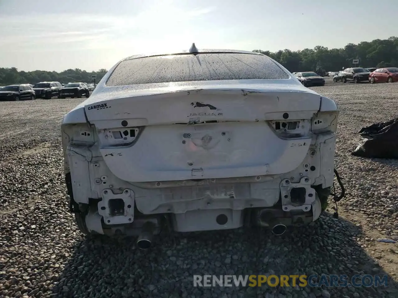 6 fotografías del automóvil dañado SAJAD4FX4KCP45437 JAGUAR XE 2019