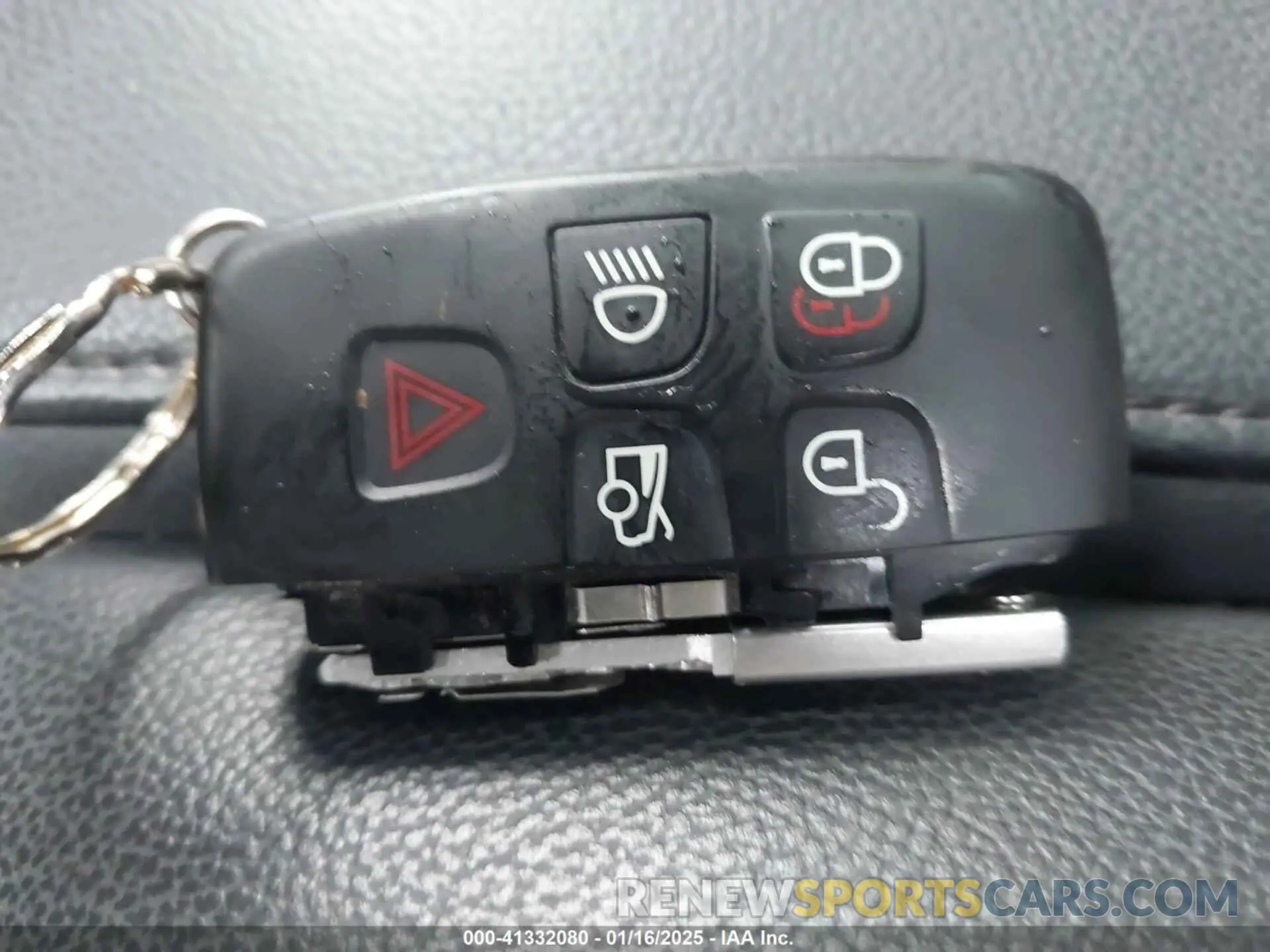 11 fotografías del automóvil dañado SAJAR4FX0KCP52659 JAGUAR XE 2019