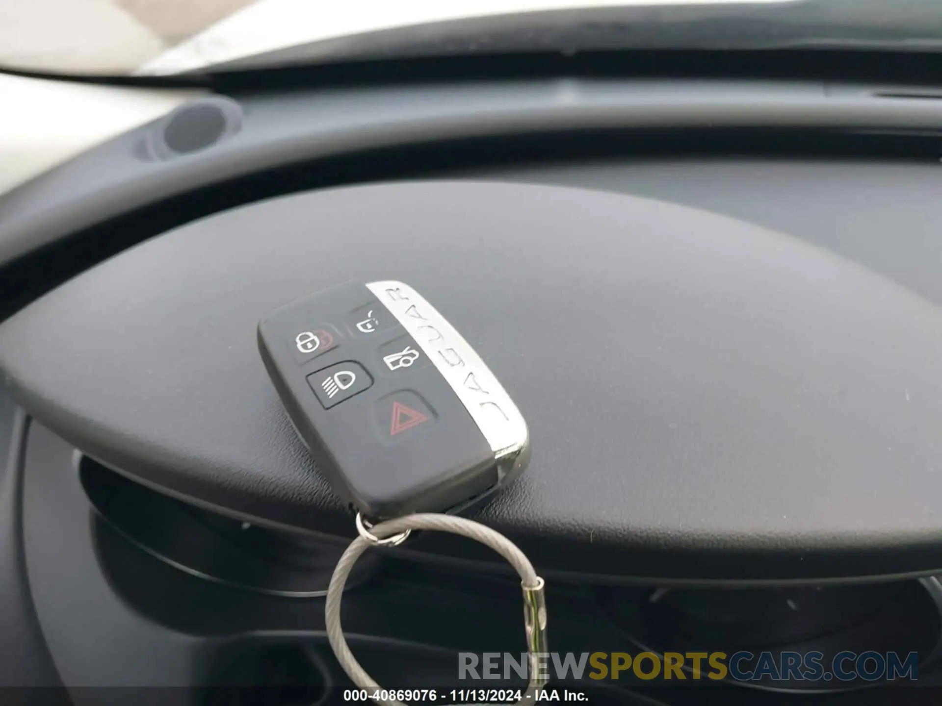 11 fotografías del automóvil dañado SAJAR4FX2KCP44224 JAGUAR XE 2019