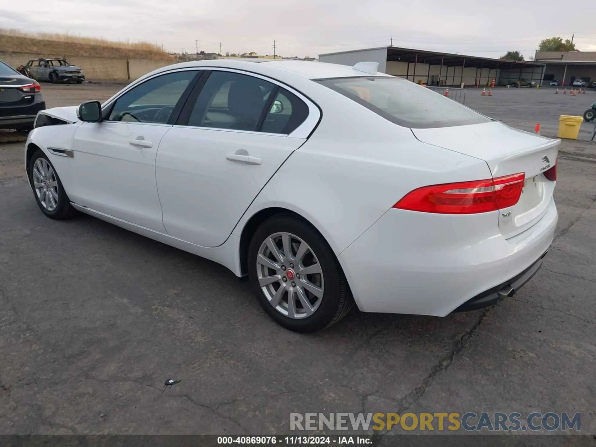 3 fotografías del automóvil dañado SAJAR4FX2KCP44224 JAGUAR XE 2019