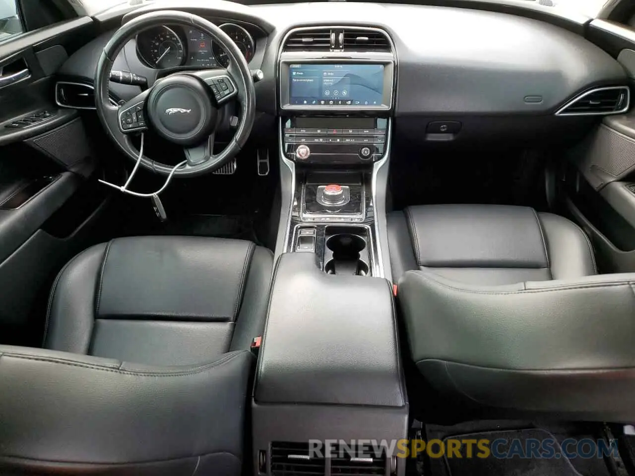 8 fotografías del automóvil dañado SAJAR4FX3KCP49951 JAGUAR XE 2019