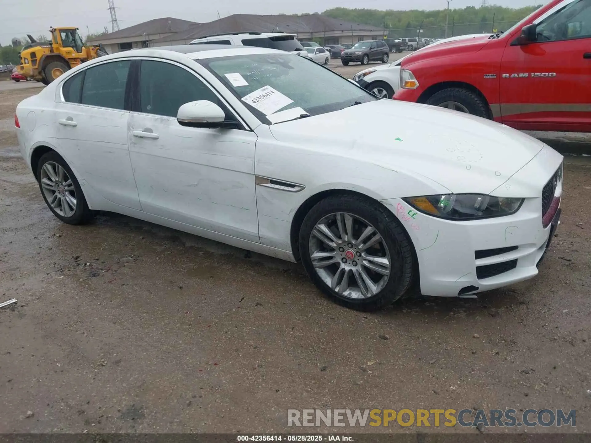 1 fotografías del automóvil dañado SAJAR4FX5KCP52589 JAGUAR XE 2019