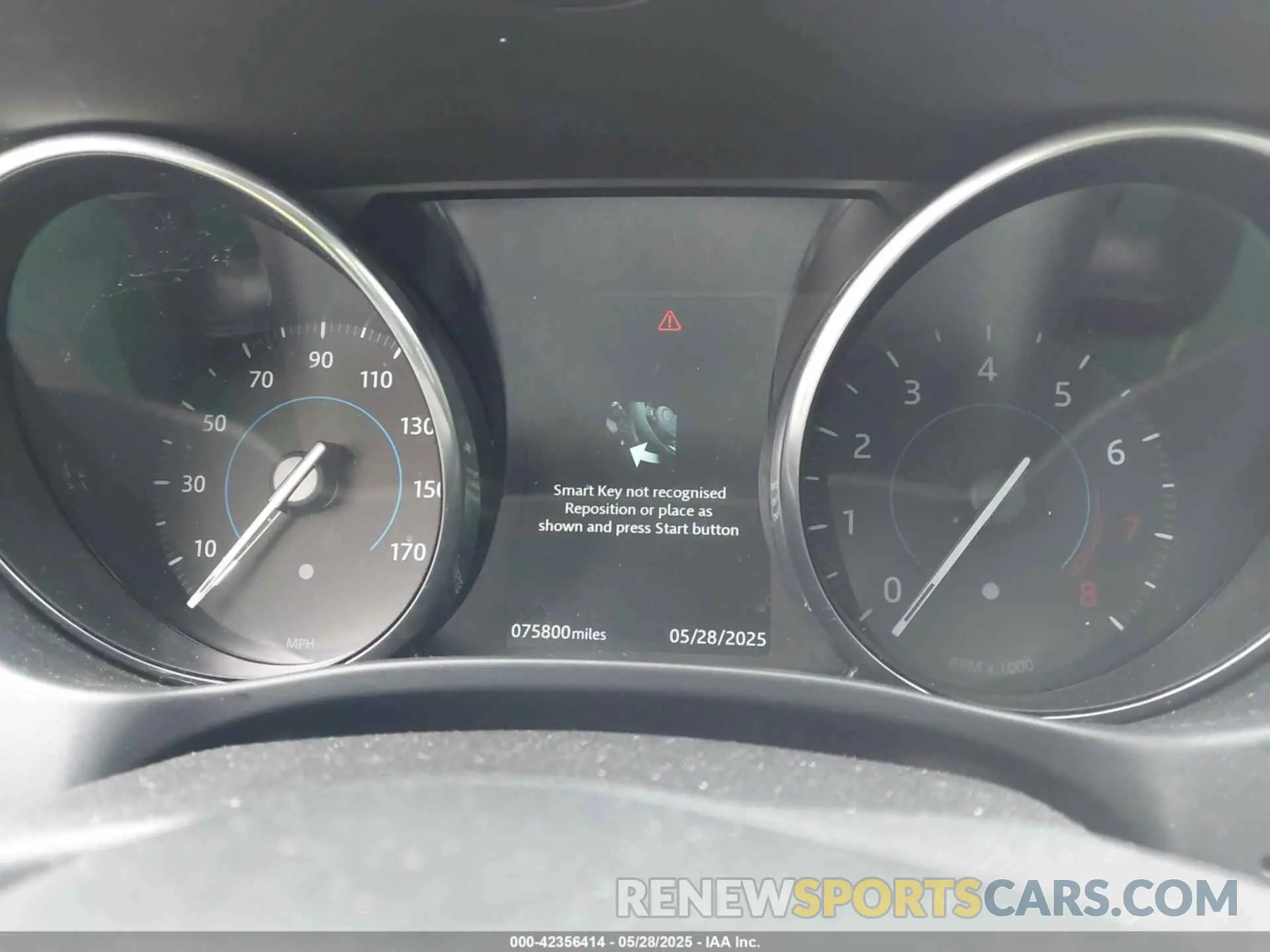 7 fotografías del automóvil dañado SAJAR4FX5KCP52589 JAGUAR XE 2019