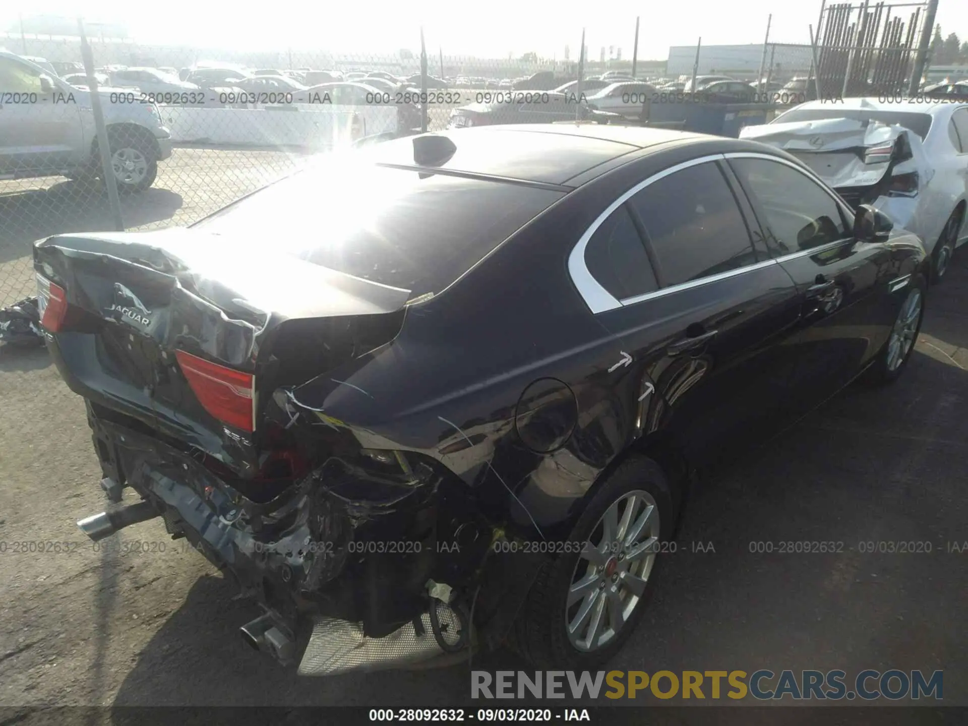 4 fotografías del automóvil dañado SAJAR4FX9KCP45838 JAGUAR XE 2019