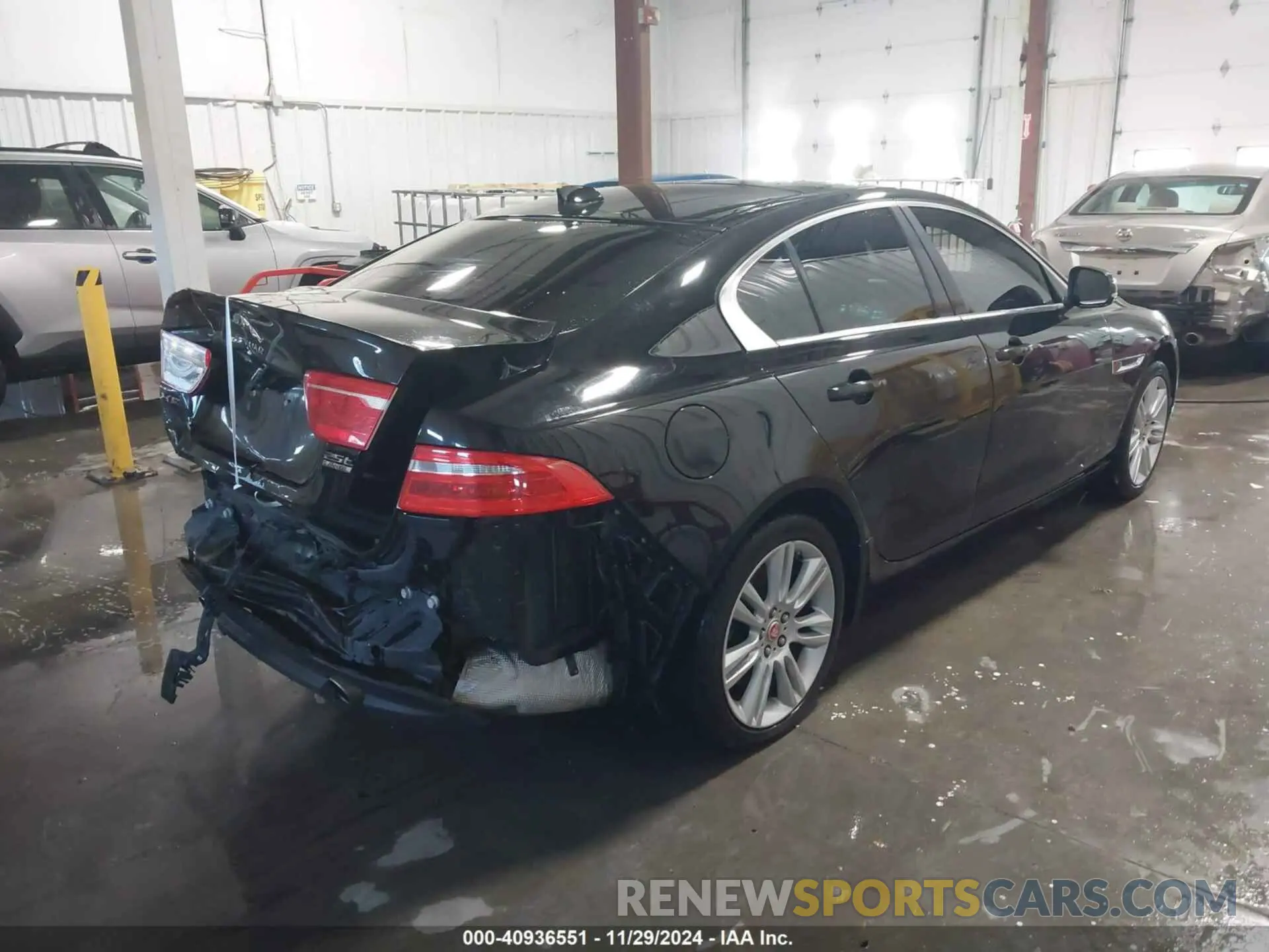 4 fotografías del automóvil dañado SAJAS4FXXKCP52690 JAGUAR XE 2019