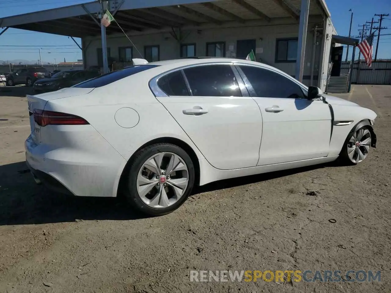 3 fotografías del automóvil dañado SAJAE4FX2LCP62901 JAGUAR XE 2020