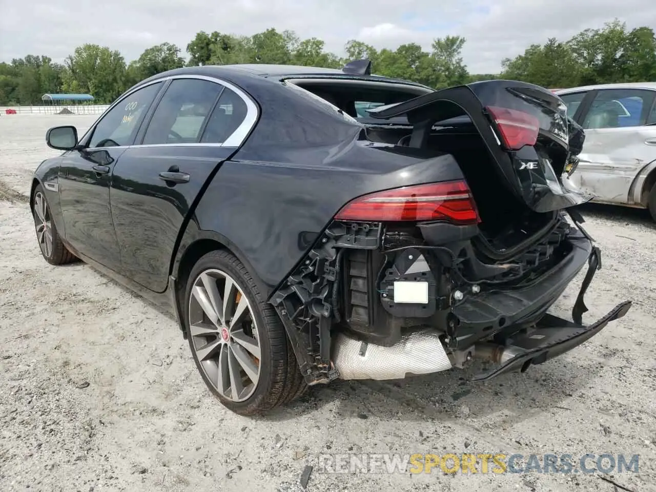 3 fotografías del automóvil dañado SAJAE4FX6LCP56356 JAGUAR XE 2020