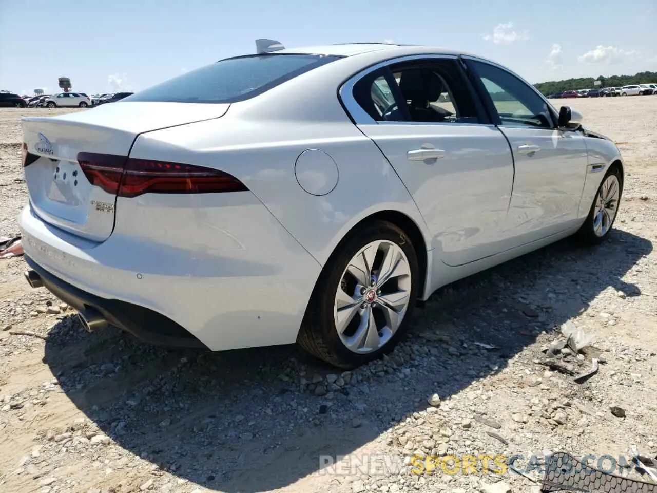4 fotografías del automóvil dañado SAJAJ4FX0LCP56302 JAGUAR XE 2020