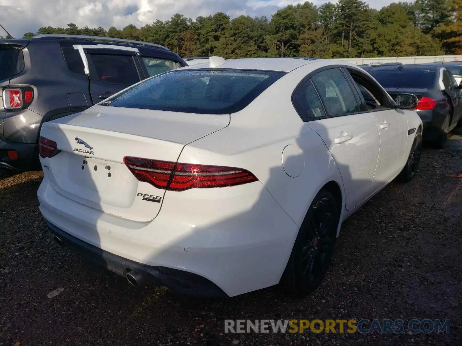 4 fotografías del automóvil dañado SAJAJ4FX7LCP58550 JAGUAR XE 2020