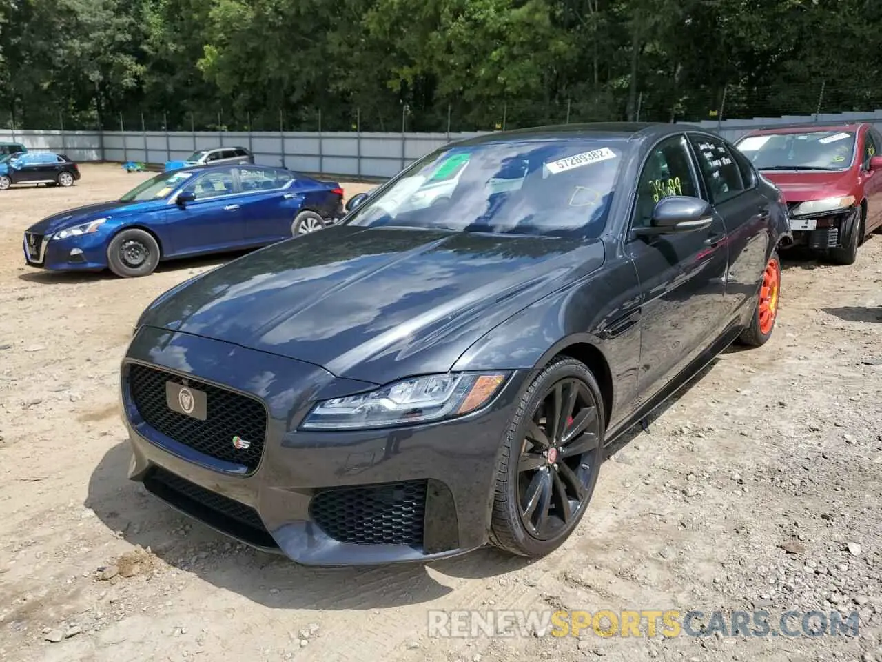 2 fotografías del automóvil dañado SAJBM4FV1KCY74559 JAGUAR XF 2019