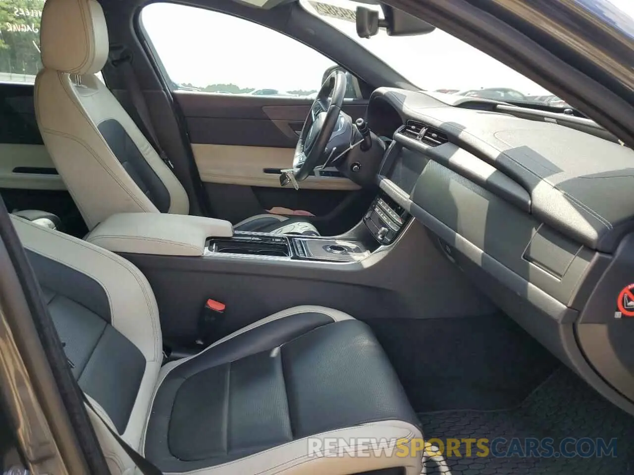 5 fotografías del automóvil dañado SAJBM4FV1KCY74559 JAGUAR XF 2019