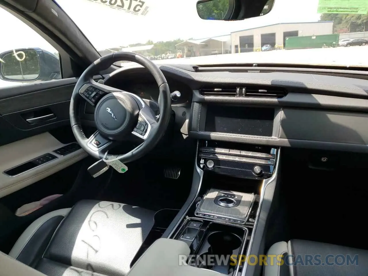 9 fotografías del automóvil dañado SAJBM4FV1KCY74559 JAGUAR XF 2019
