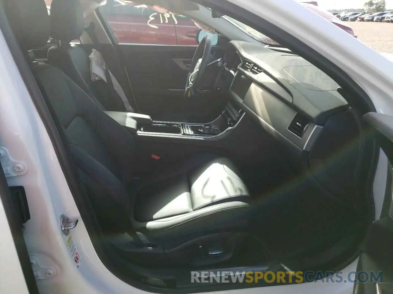 5 fotografías del automóvil dañado SAJBD4FXXLCY84218 JAGUAR XF 2020