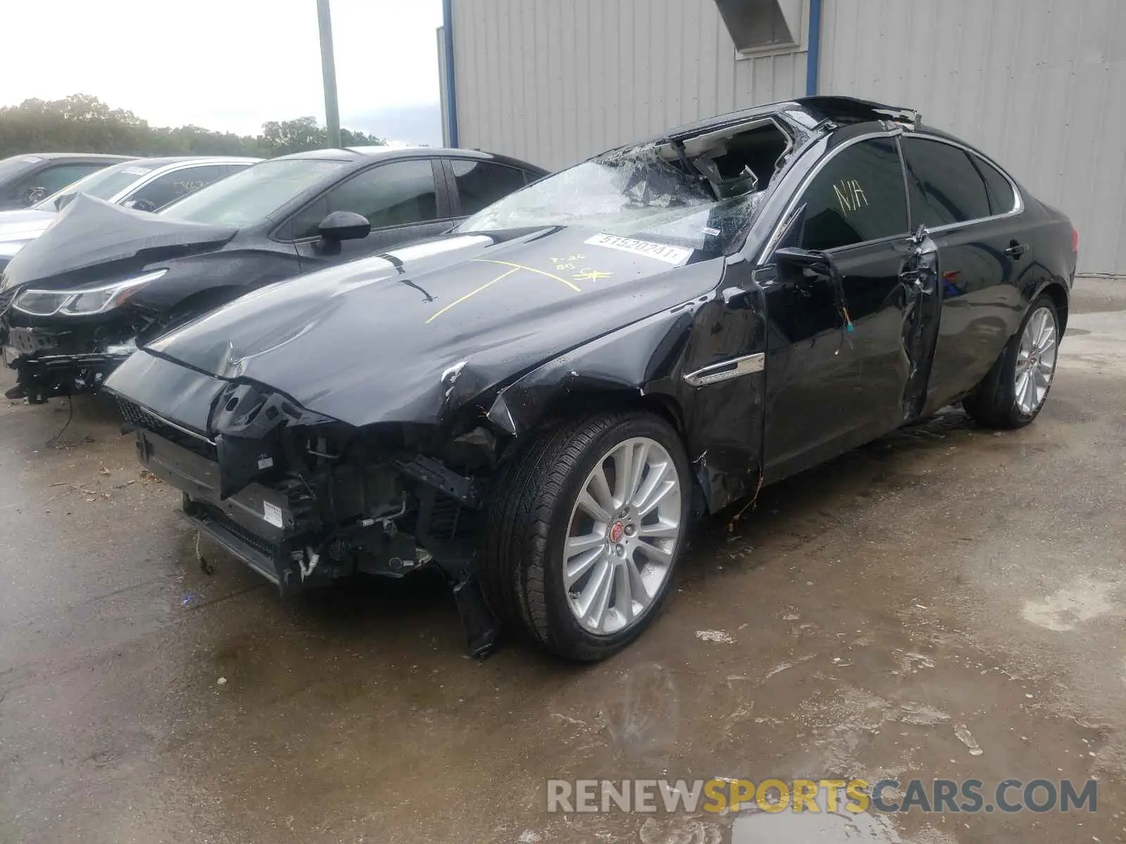 2 fotografías del automóvil dañado SAJBE4FX4LCY84910 JAGUAR XF 2020