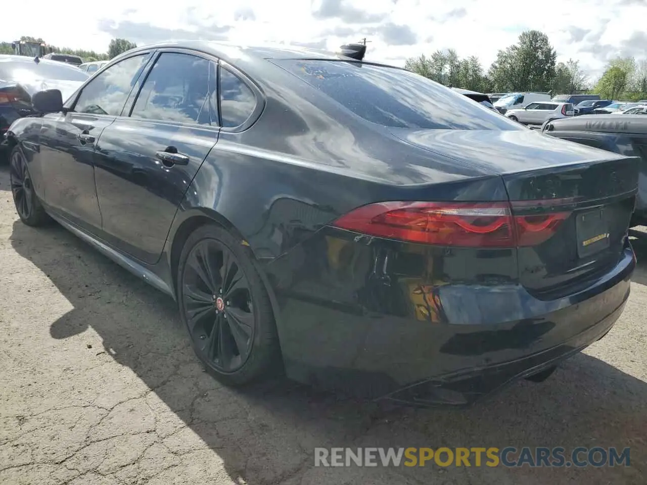 2 fotografías del automóvil dañado SAJBL4GX0MCY89348 JAGUAR XF 2021
