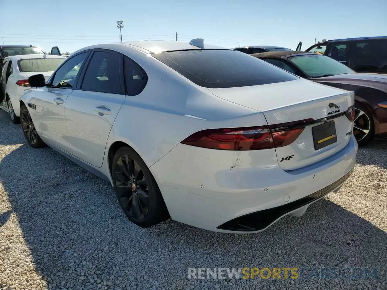 3 fotografías del automóvil dañado SAJBL4GX8MCY89372 JAGUAR XF 2021