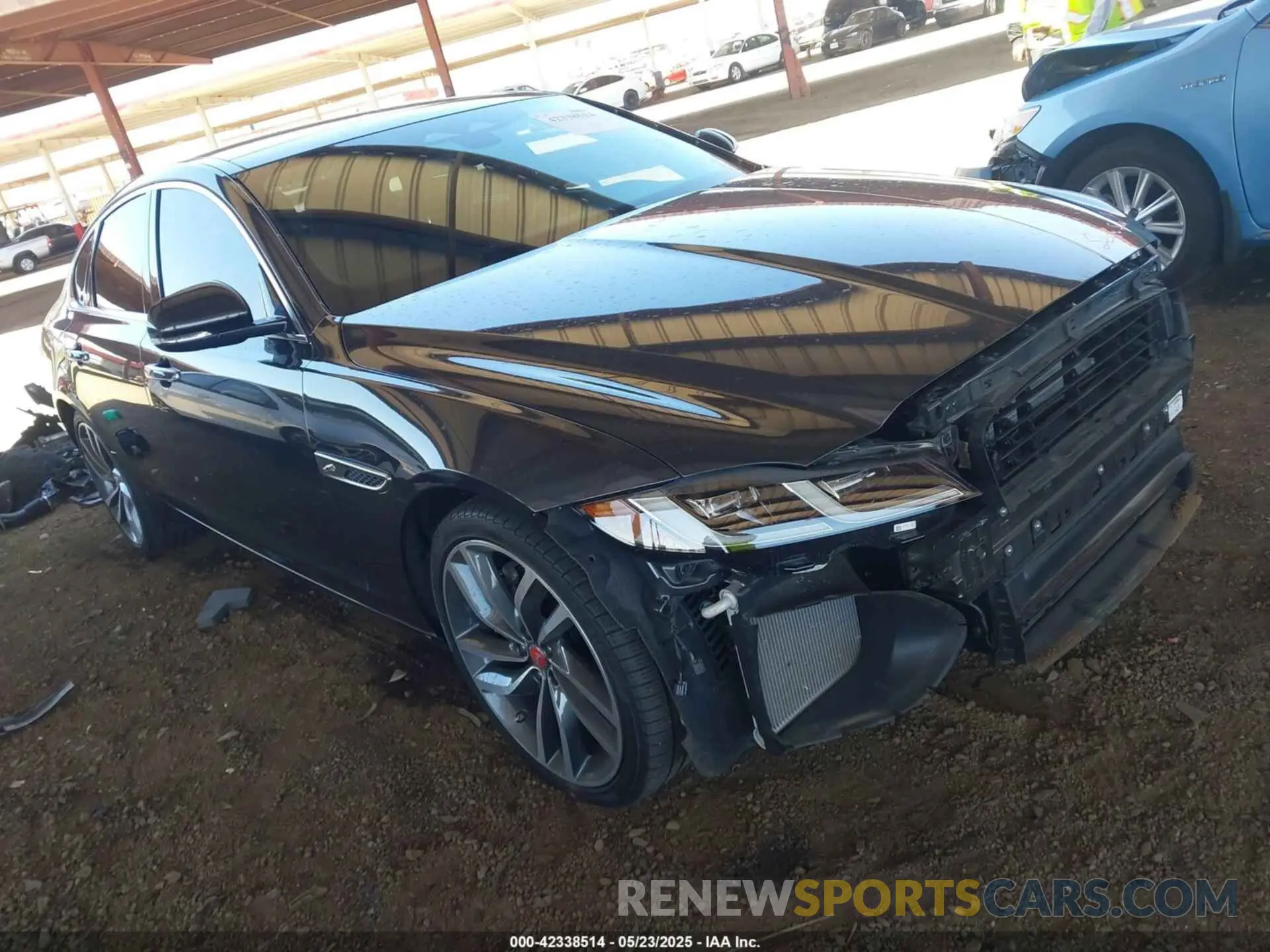 1 fotografías del automóvil dañado SAJBG4FX4NCY92115 JAGUAR XF 2022