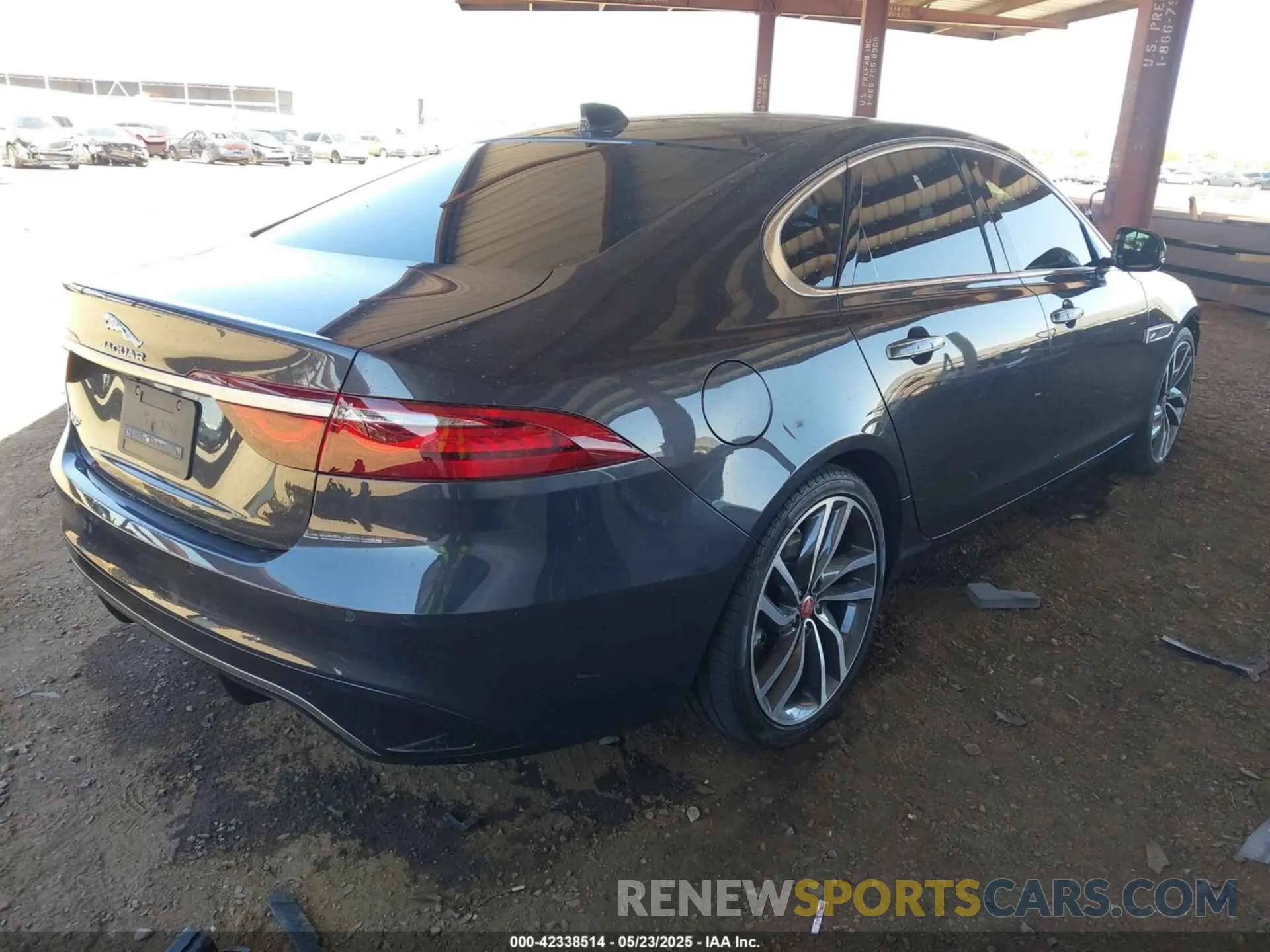 4 fotografías del automóvil dañado SAJBG4FX4NCY92115 JAGUAR XF 2022