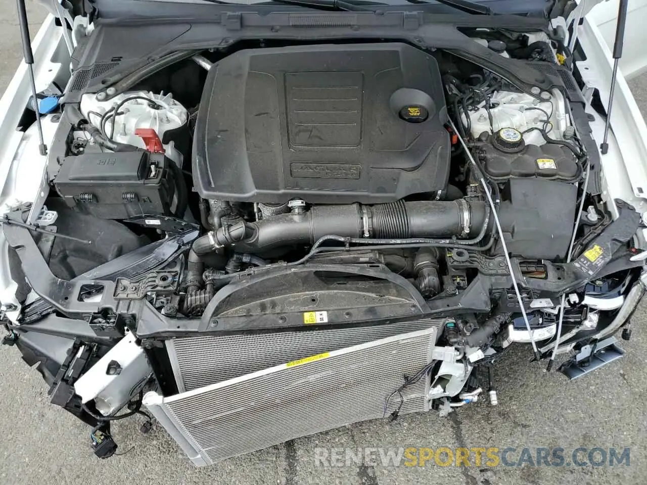 11 fotografías del automóvil dañado SAJBL4GXXPCY92648 JAGUAR XF 2023
