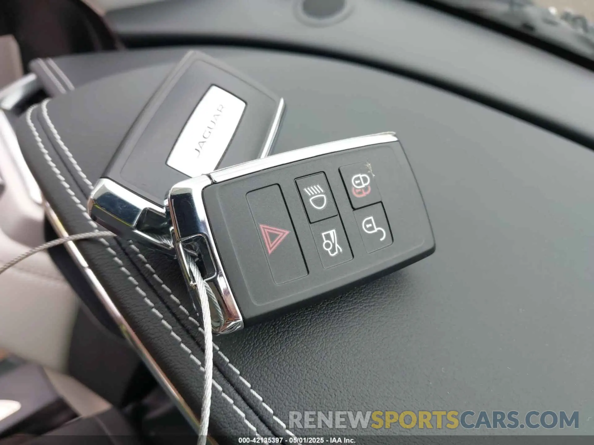 11 fotografías del automóvil dañado SAJBL4GXXPCY93265 JAGUAR XF 2023