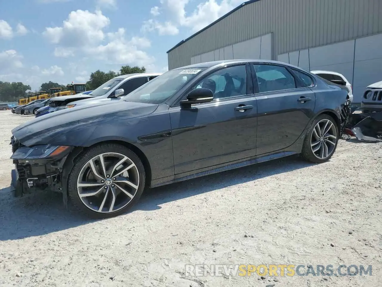 1 fotografías del automóvil dañado SAJB64FXXRCY94427 JAGUAR XF 2024