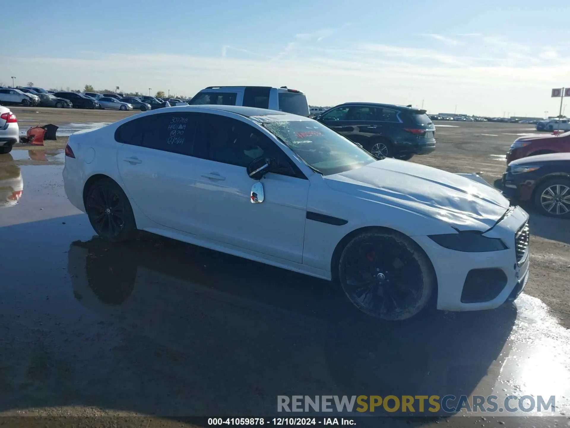 12 fotografías del automóvil dañado SAJBL4GX6RCY95873 JAGUAR XF 2024