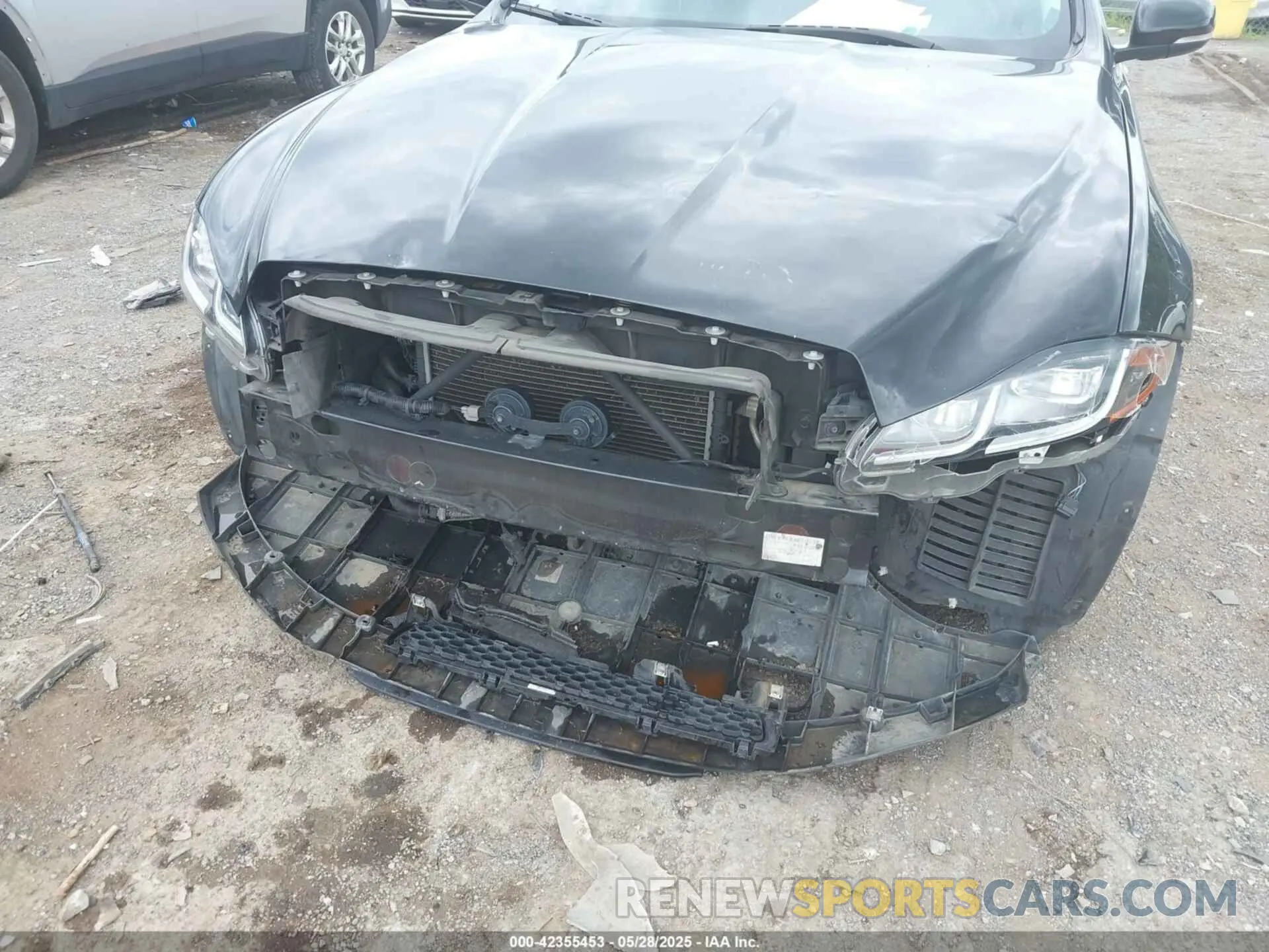 6 fotografías del automóvil dañado SAJWA1C74K8W22094 JAGUAR XJ 2019