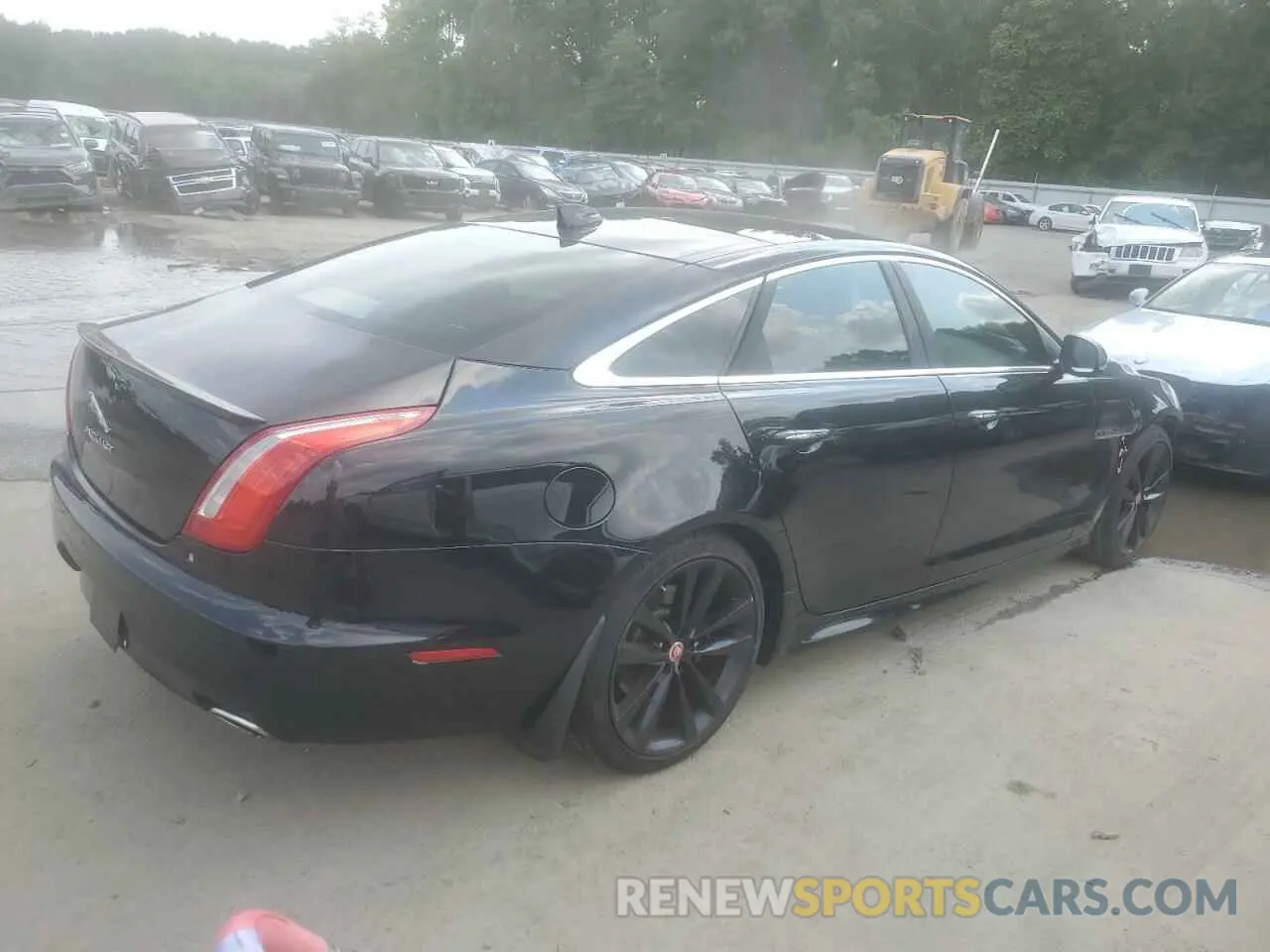 3 fotografías del automóvil dañado SAJWA1C78K8W18453 JAGUAR XJ 2019