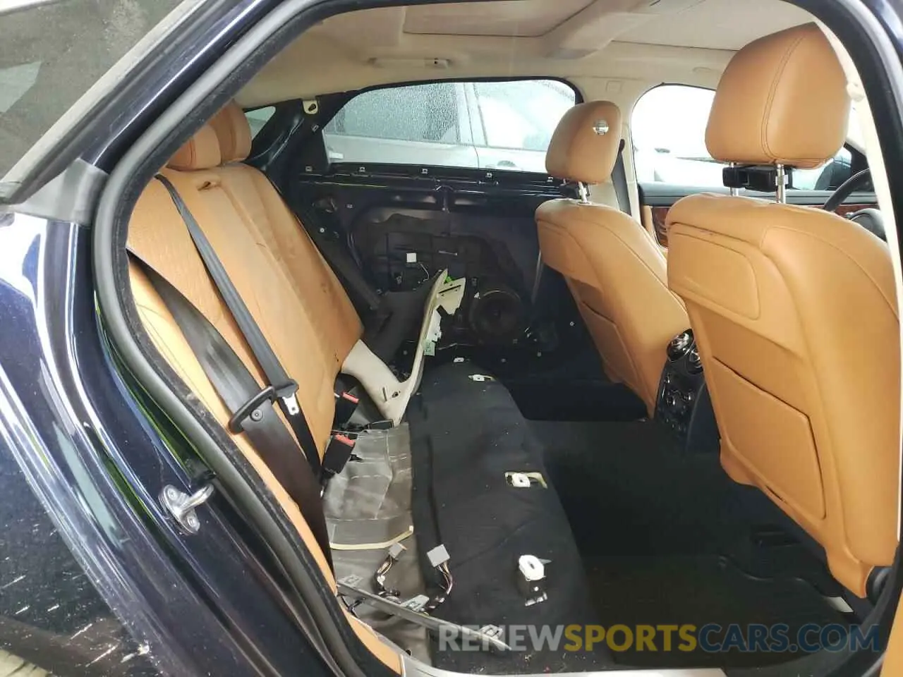 6 fotografías del automóvil dañado SAJWA2G74K8W20636 JAGUAR XJ 2019
