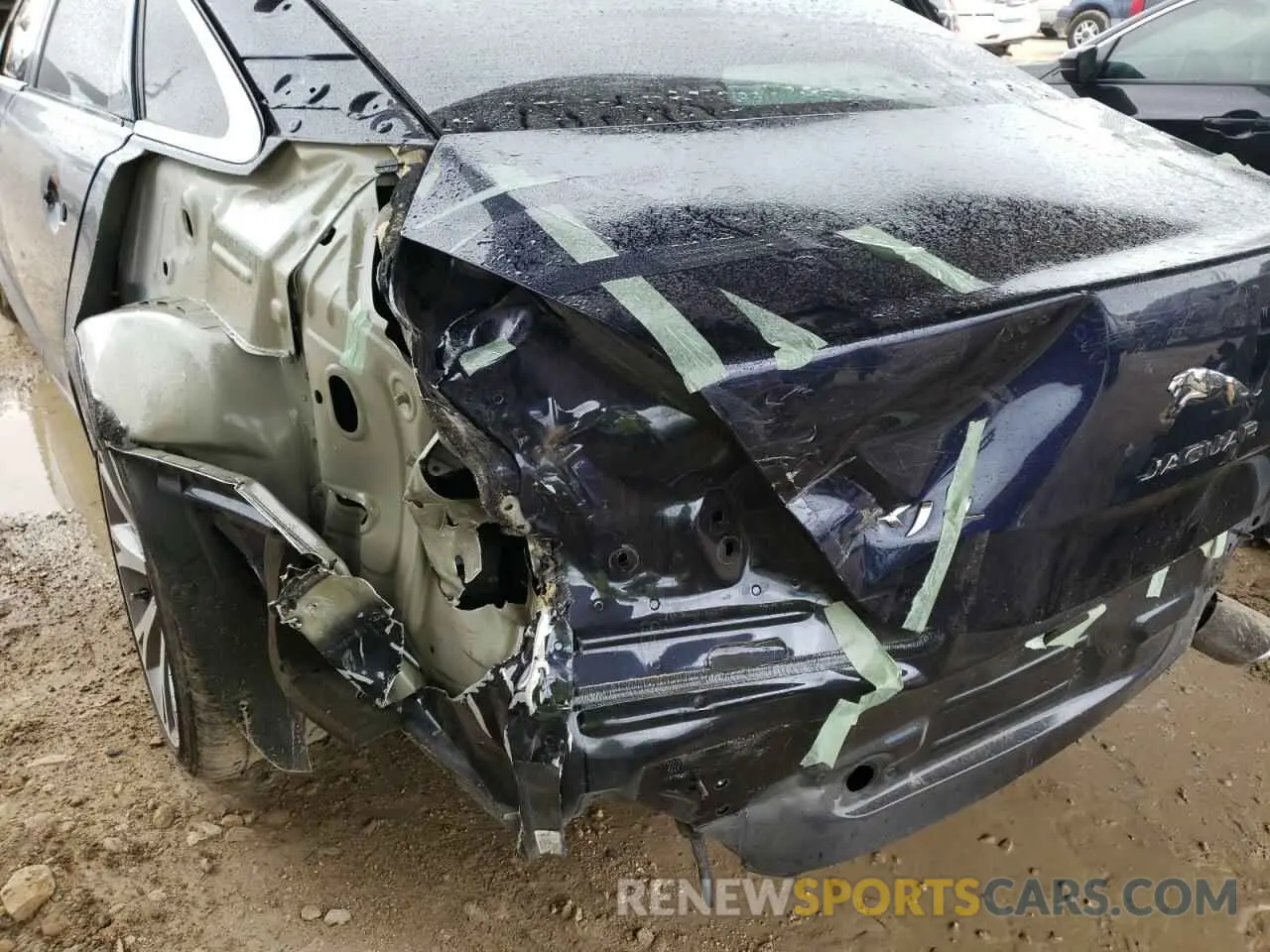 9 fotografías del automóvil dañado SAJWA2G74K8W20636 JAGUAR XJ 2019