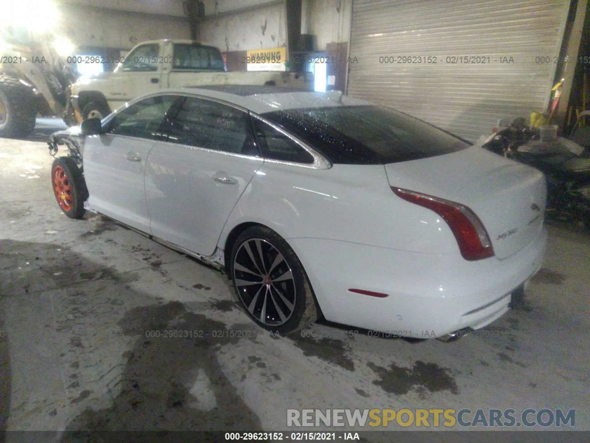 3 fotografías del automóvil dañado SAJWA2G7XK8W19586 JAGUAR XJ 2019
