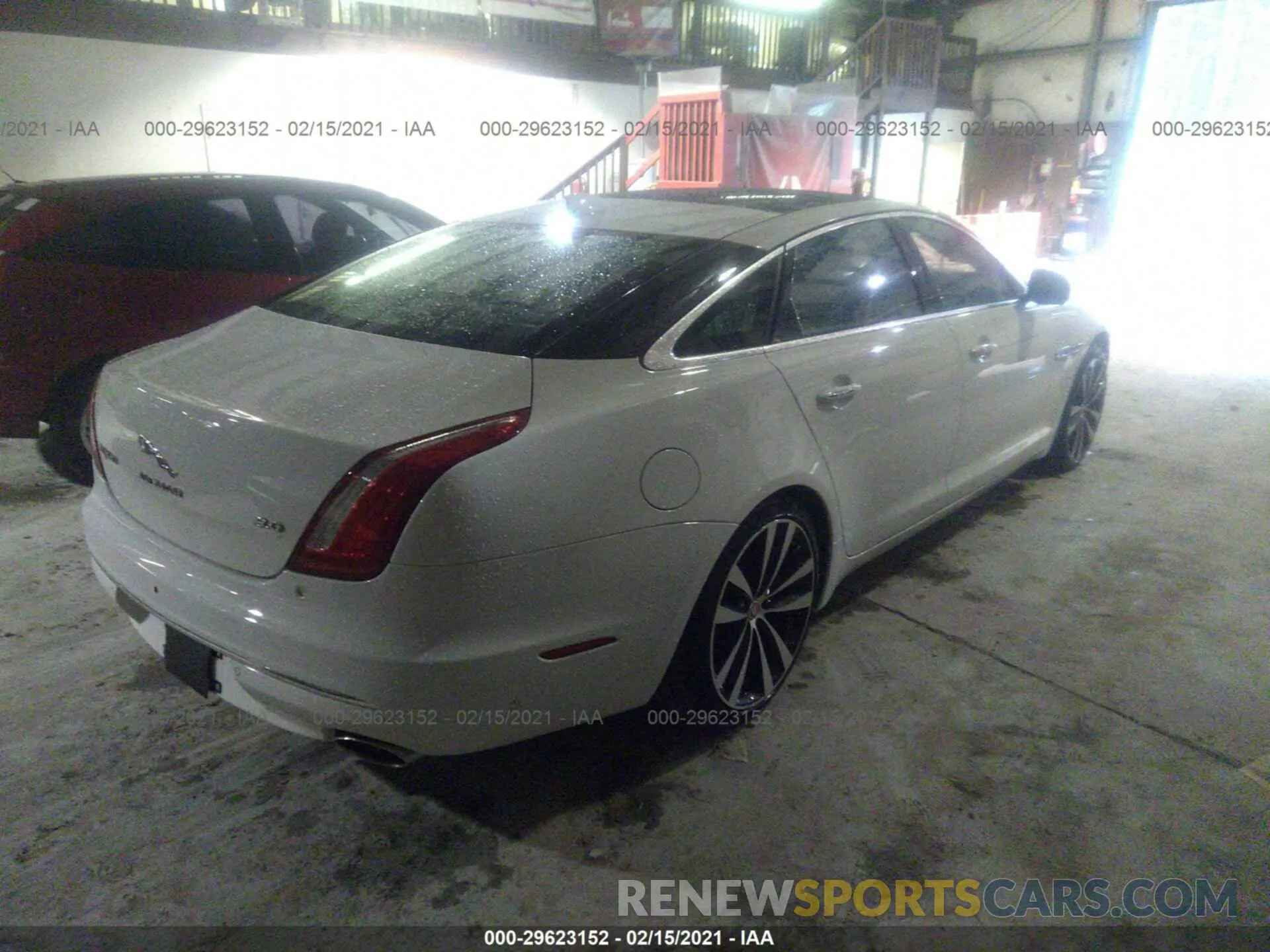 4 fotografías del automóvil dañado SAJWA2G7XK8W19586 JAGUAR XJ 2019