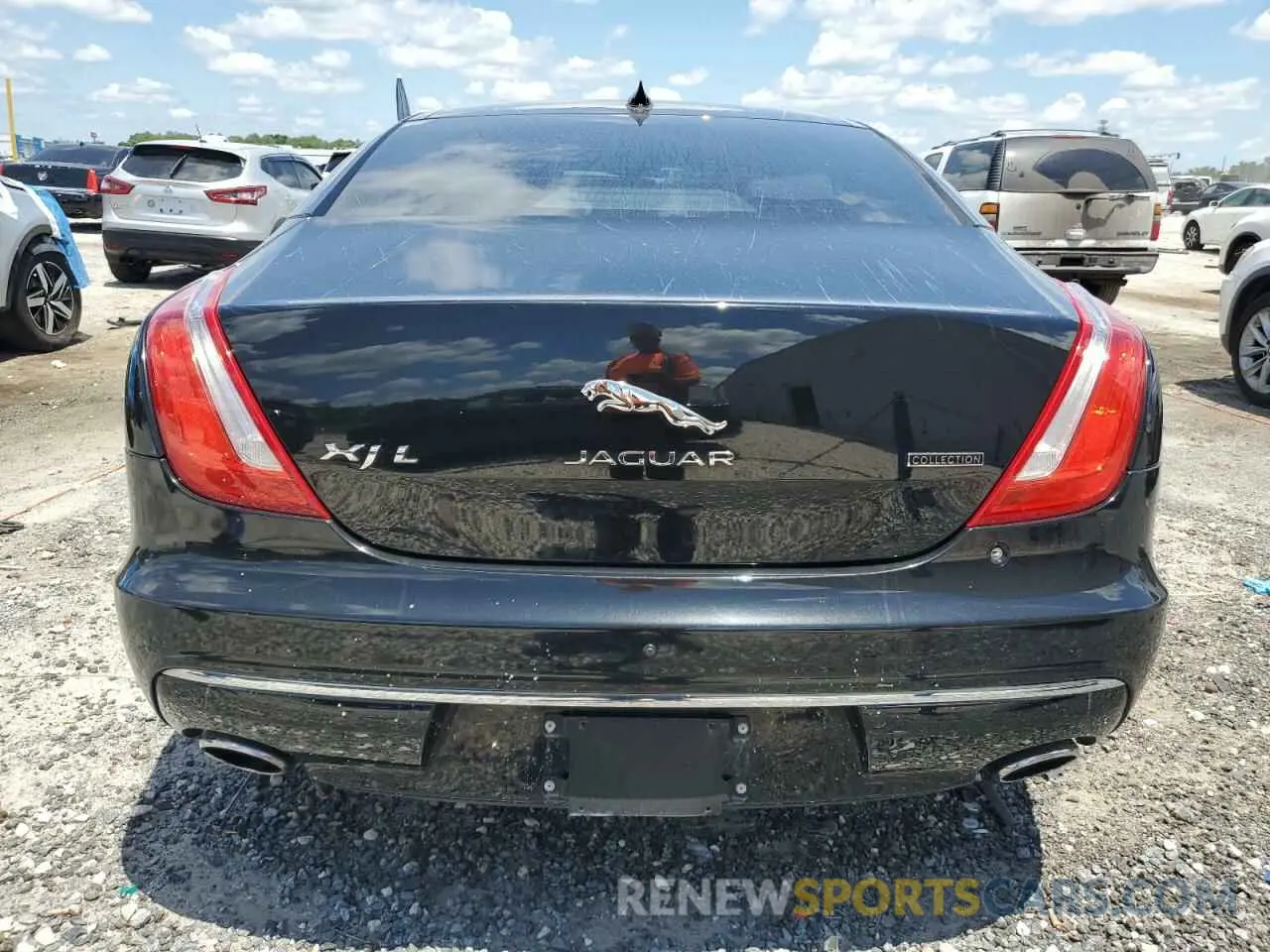 6 fotografías del automóvil dañado SAJWA2GE4KMW22490 JAGUAR XJ 2019