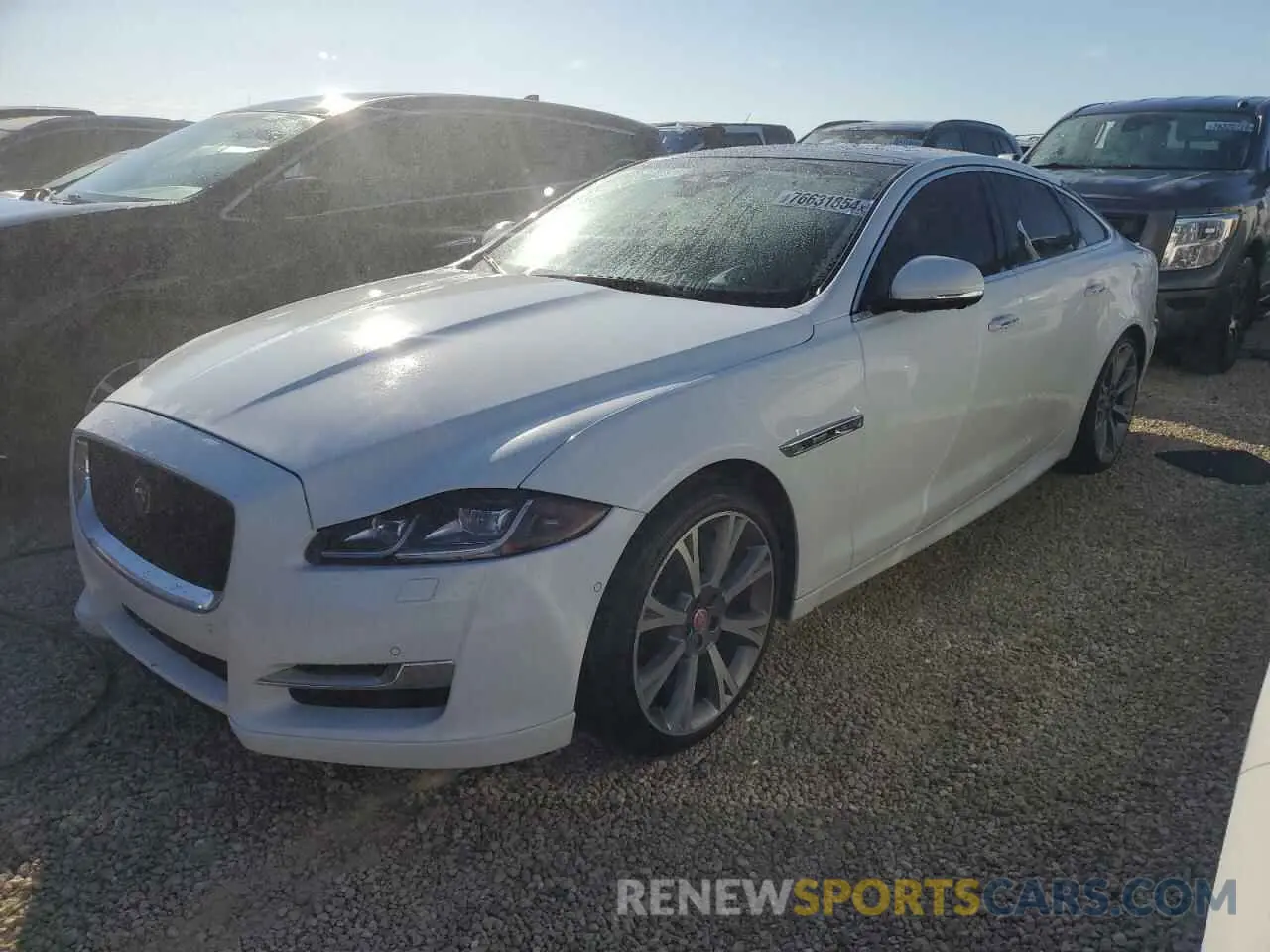 1 fotografías del automóvil dañado SAJWJ1CD6K8W20725 JAGUAR XJ 2019