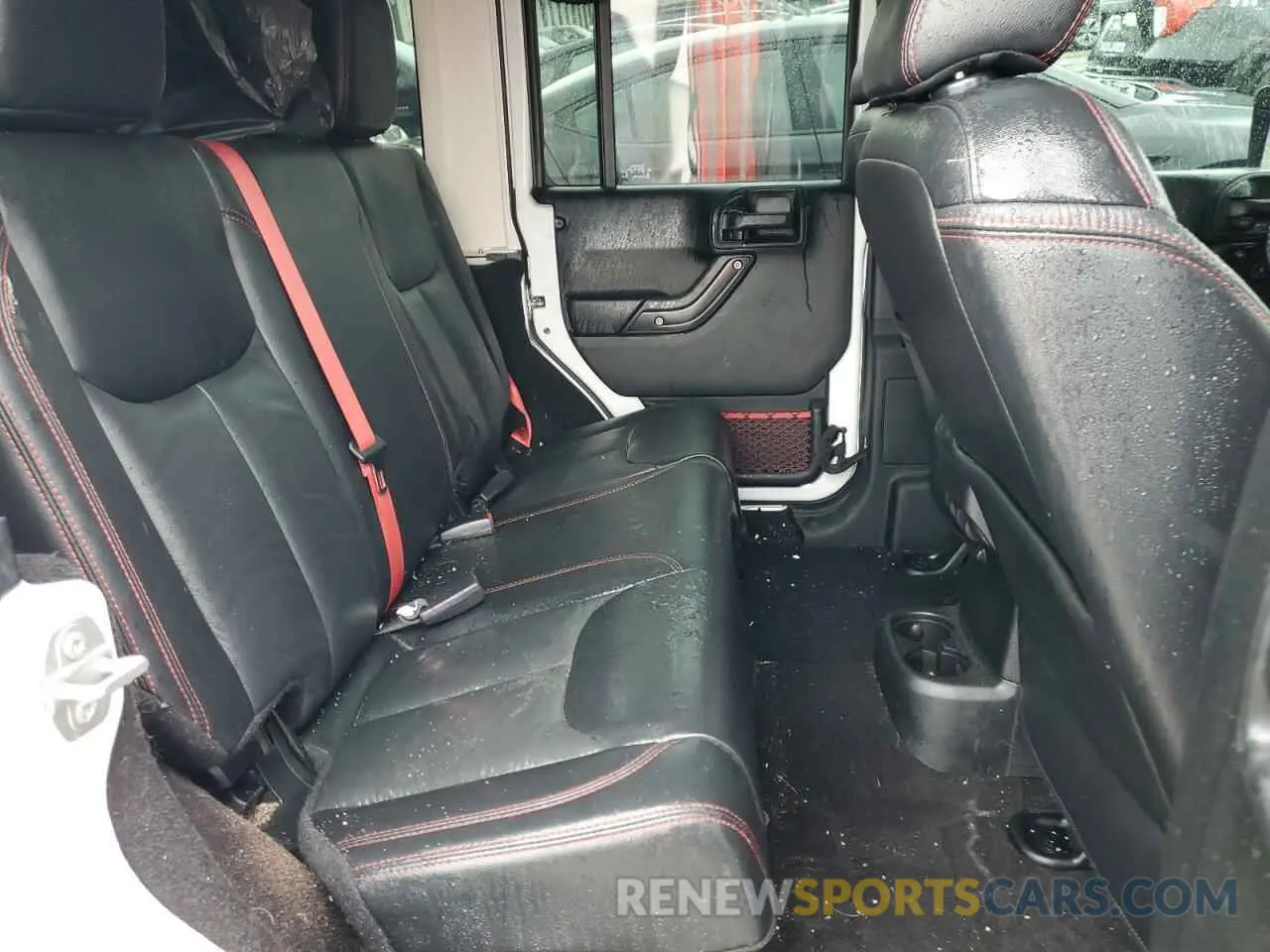 10 fotografías del automóvil dañado 1C4BJWFG8JL867448 JEEP All Models 2019