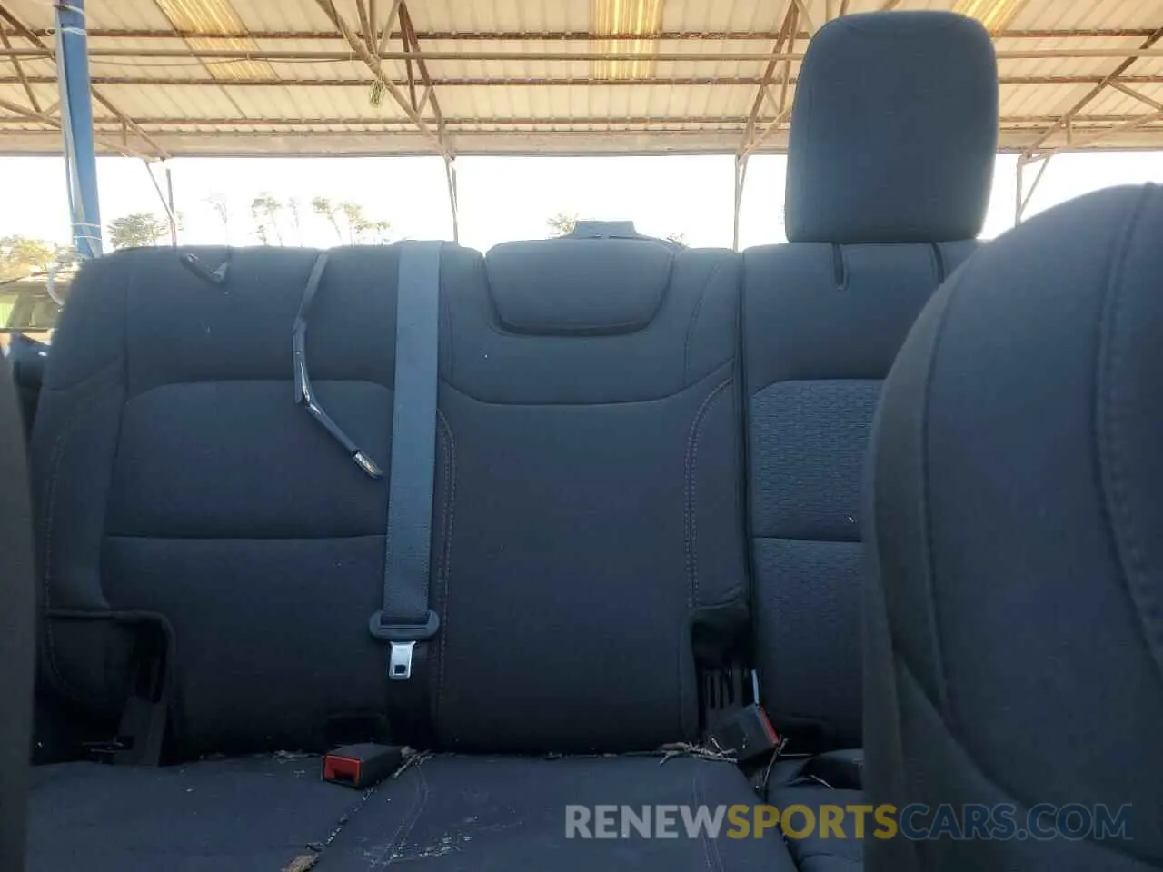 10 fotografías del automóvil dañado 1C4HJXFN6MW652765 JEEP All Models 2021
