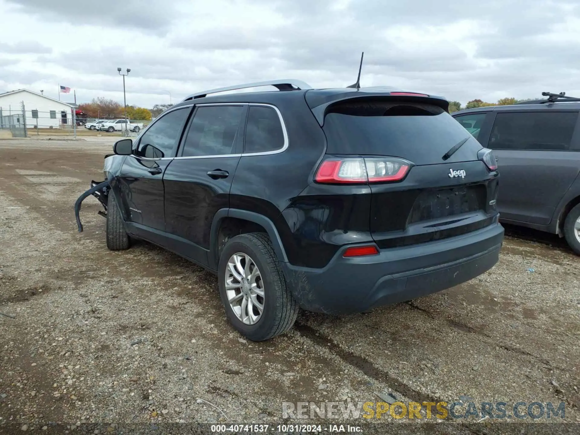 3 fotografías del automóvil dañado 1C4PJLCB0KD222477 JEEP CHEROKEE 2019