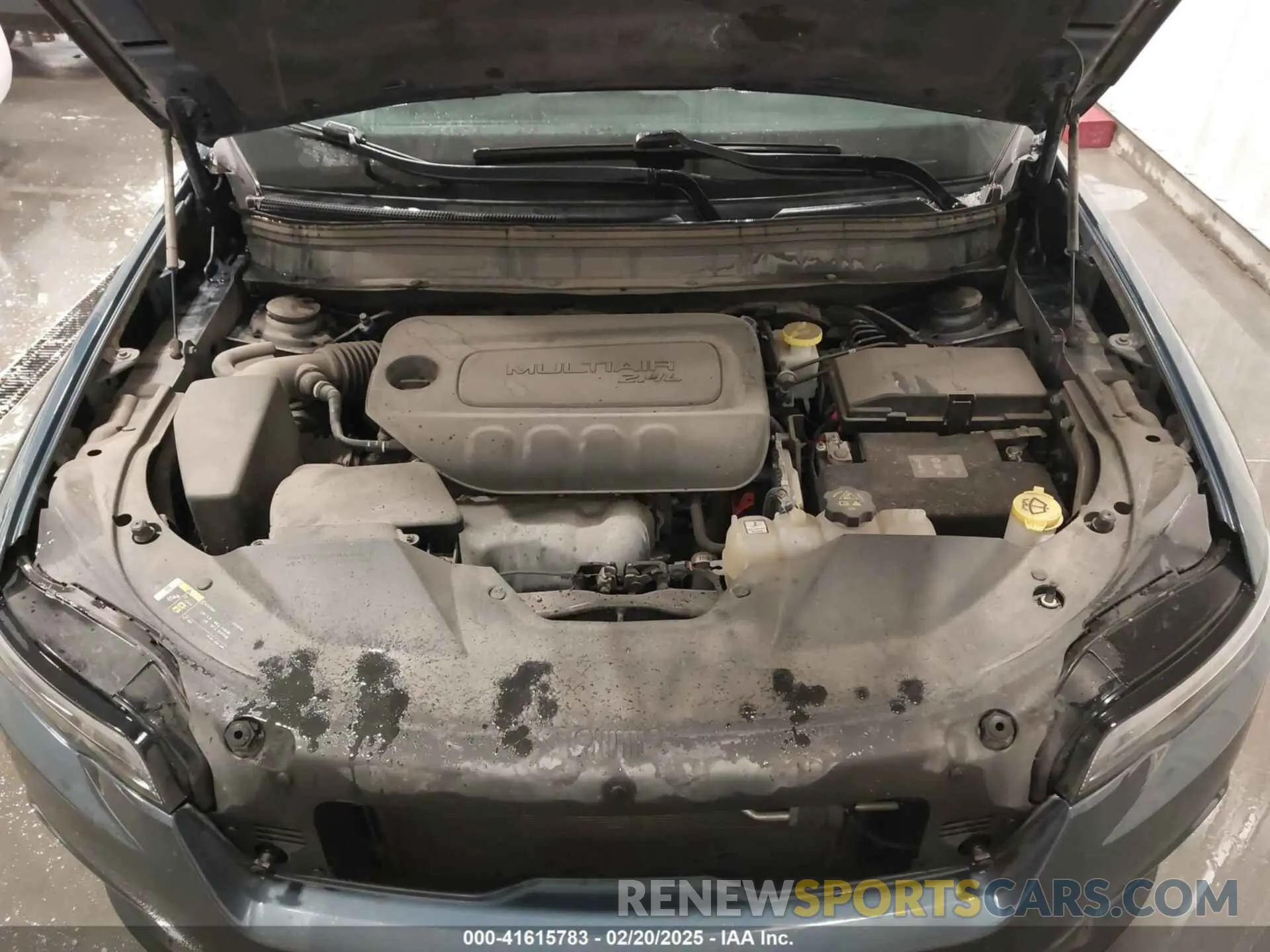 10 fotografías del automóvil dañado 1C4PJLCB0KD434554 JEEP CHEROKEE 2019