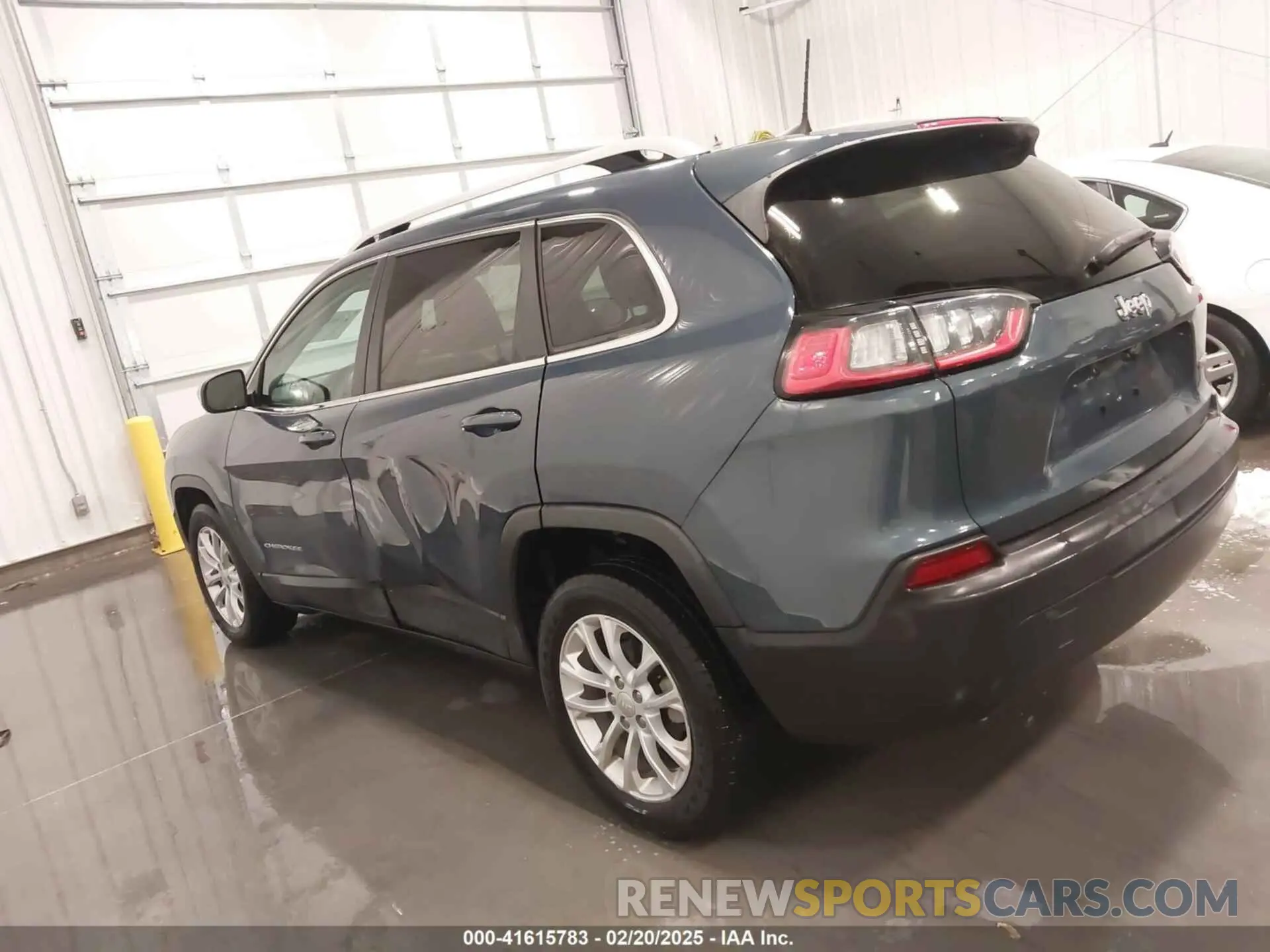 14 fotografías del automóvil dañado 1C4PJLCB0KD434554 JEEP CHEROKEE 2019