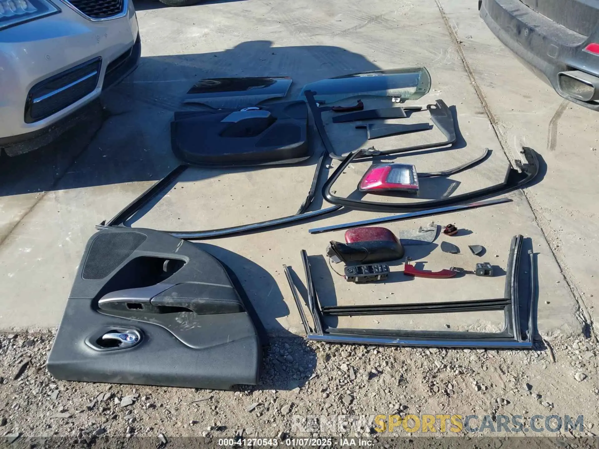 12 fotografías del automóvil dañado 1C4PJLCB1KD164928 JEEP CHEROKEE 2019