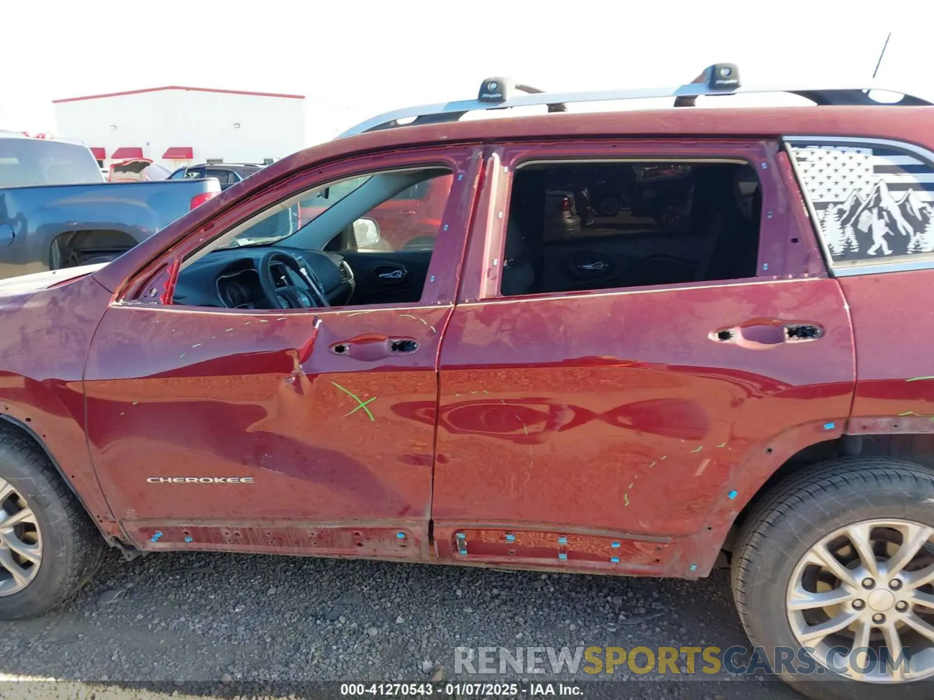 15 fotografías del automóvil dañado 1C4PJLCB1KD164928 JEEP CHEROKEE 2019