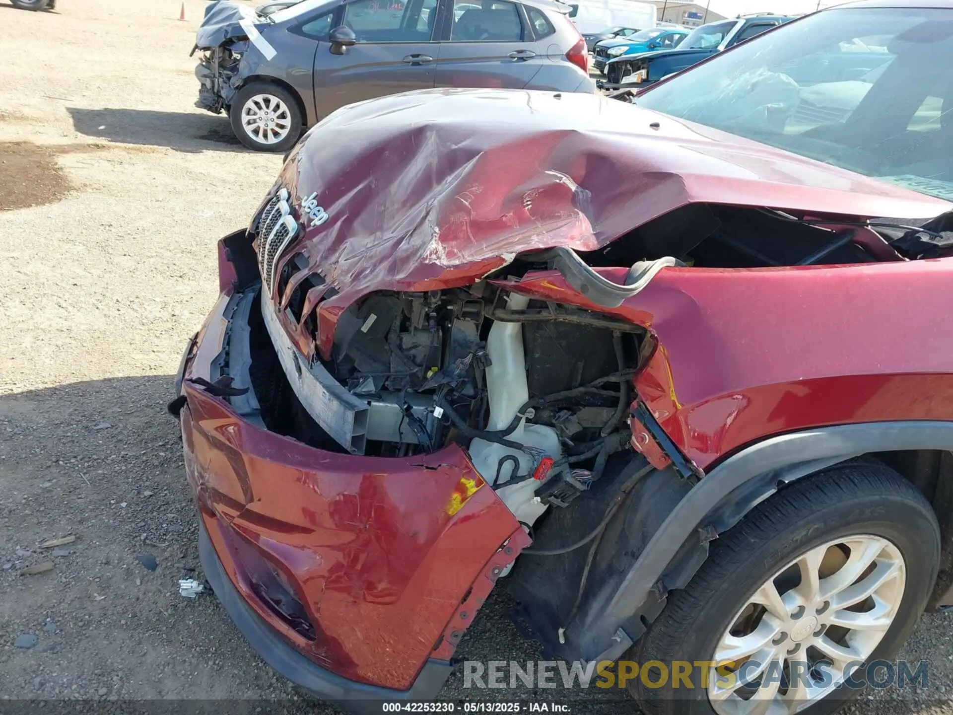 6 fotografías del automóvil dañado 1C4PJLCB2KD129024 JEEP CHEROKEE 2019