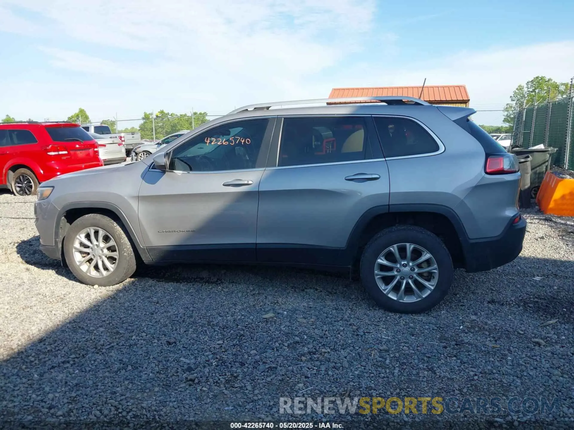 14 fotografías del automóvil dañado 1C4PJLCB2KD285726 JEEP CHEROKEE 2019